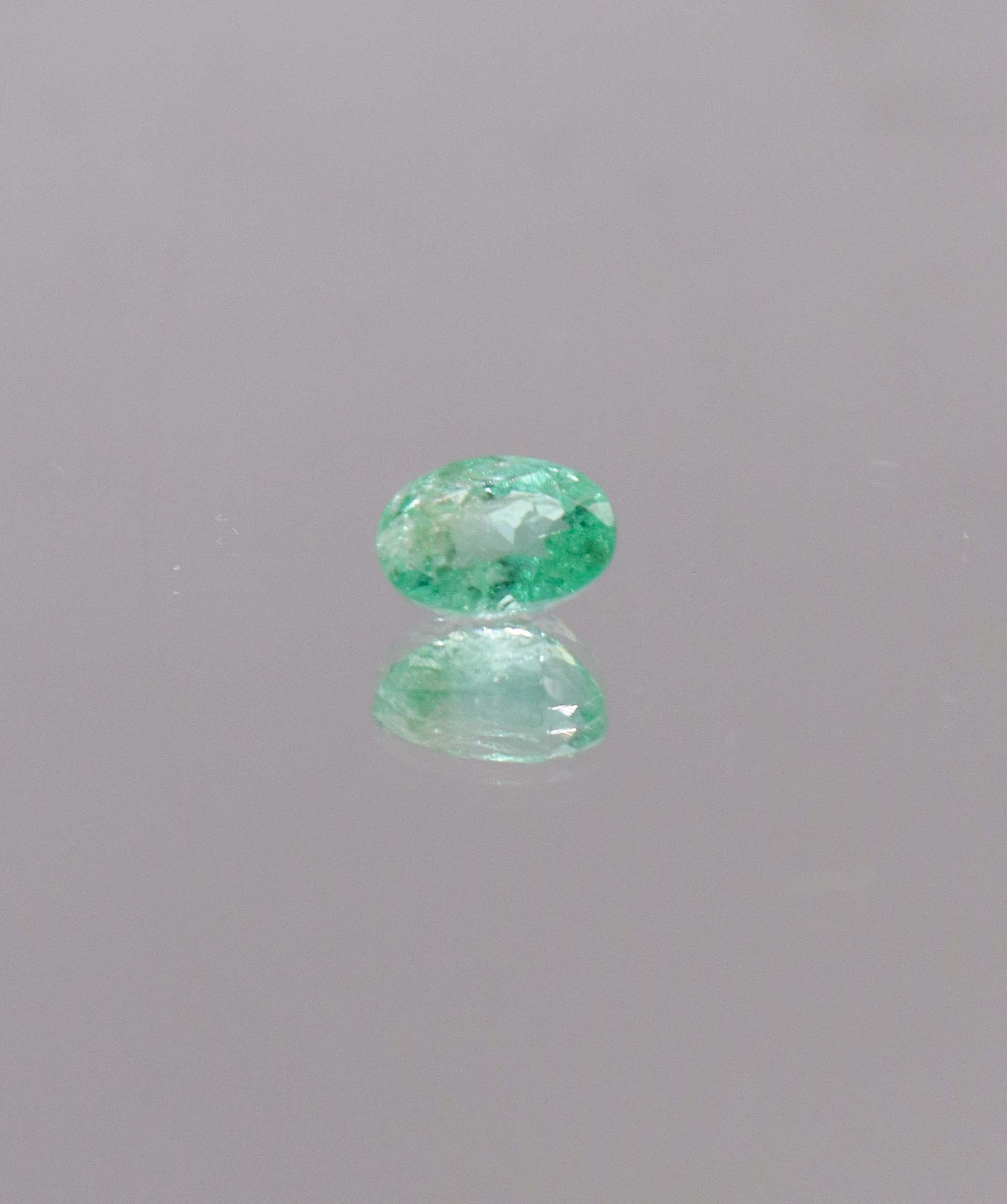 Luxury Promise 0.9ct Colombian Emerald DXBCD0316