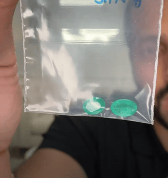 Luxury Promise 1.00ct NATURAL EMERALD ( PAIR )
MS 9135