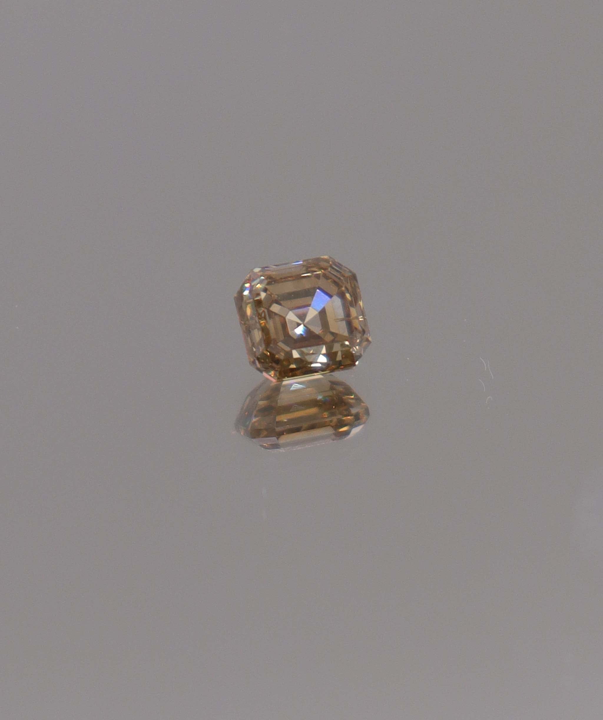 Luxury Promise 1.01CT SILK ORANGE ASHER DIAMOND DXBN0483
