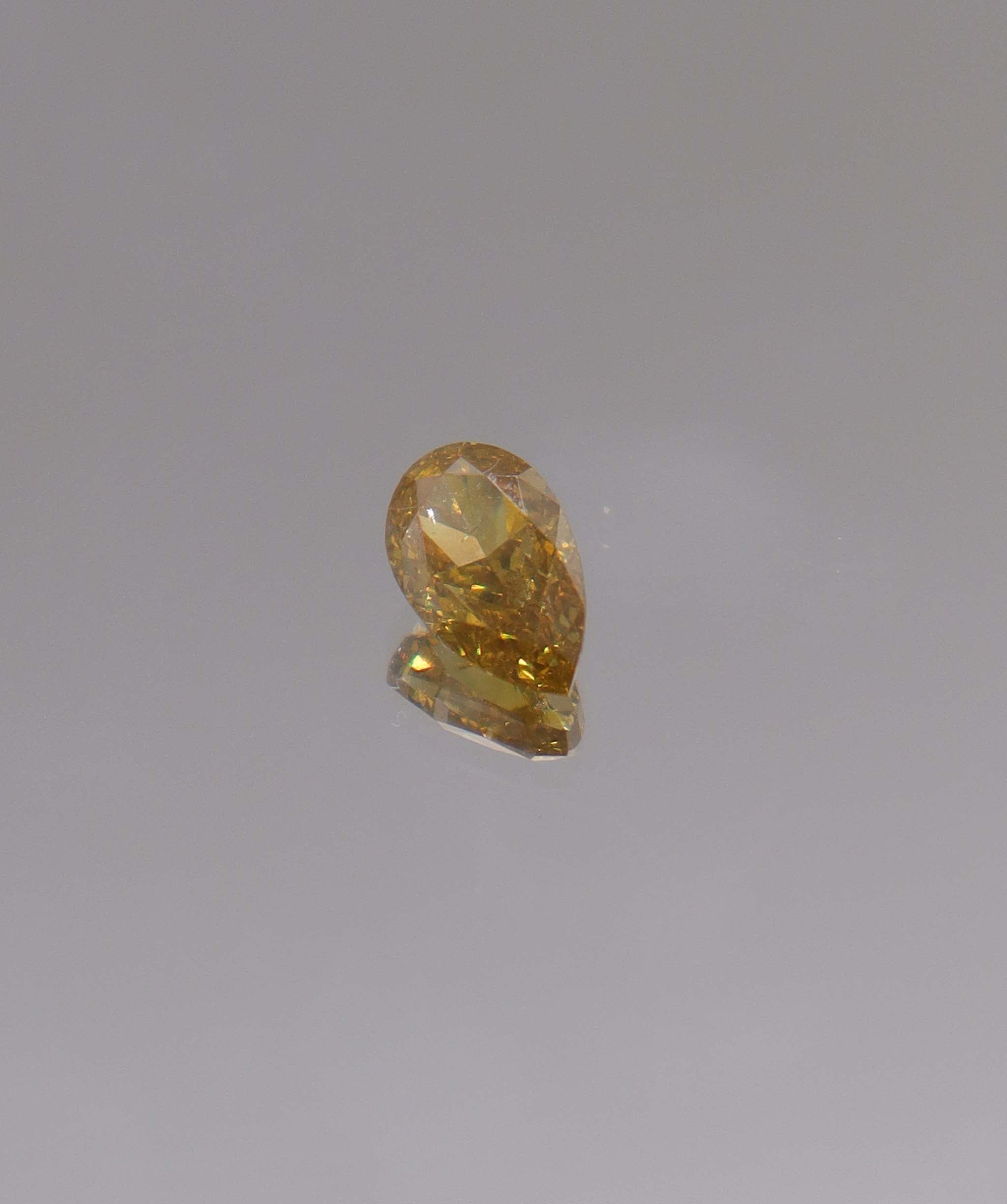 Luxury Promise 1.02CT INTENSE ORANGE PEARSHAPE DIAMOND DXBN0501