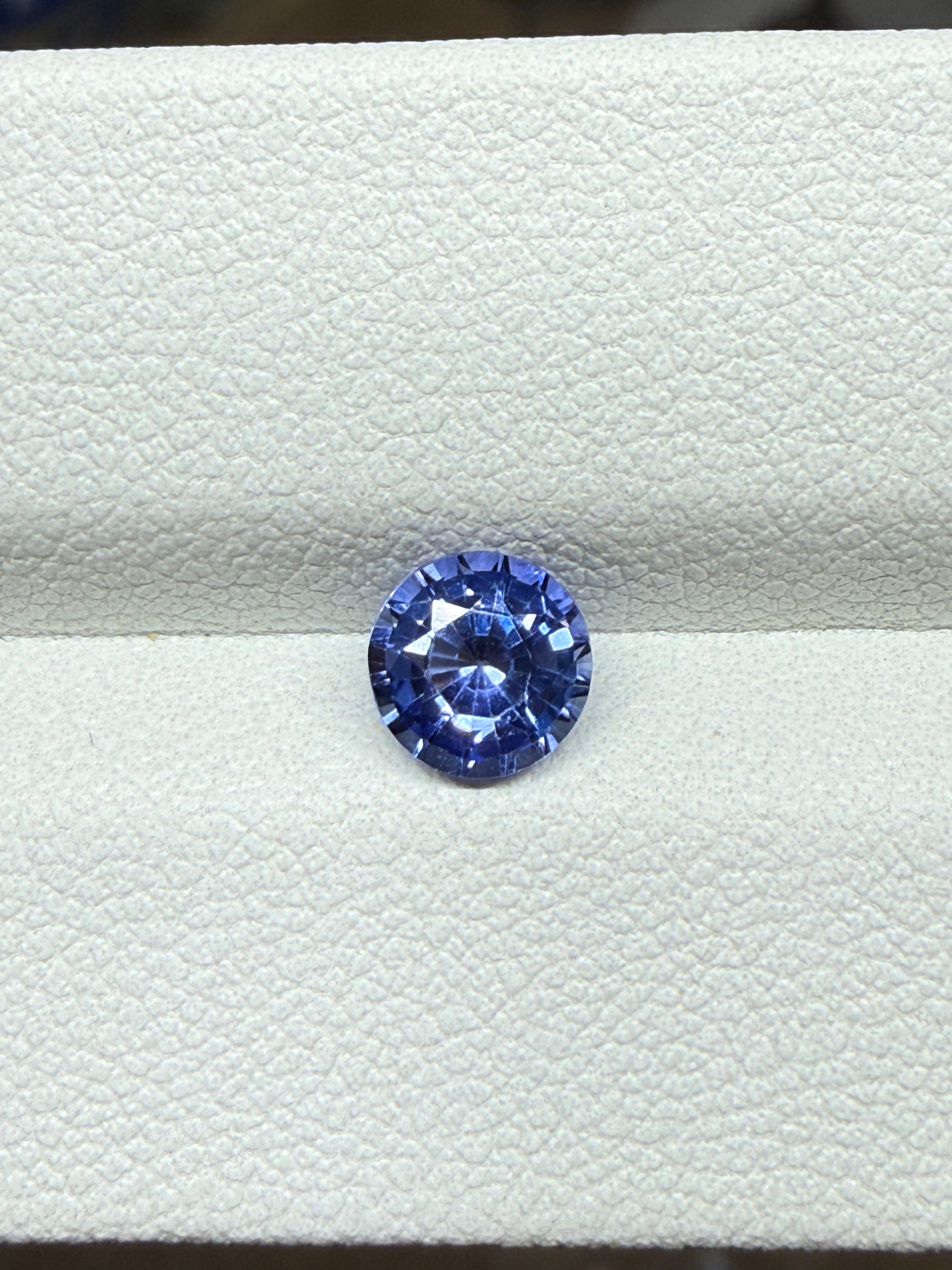 Luxury Promise 1.04ct Blue Sapphire Round DXBCS0129