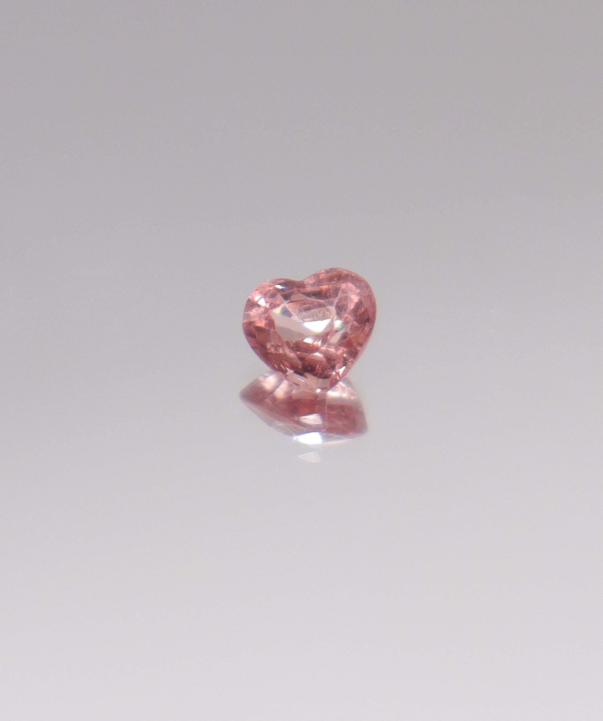 Luxury Promise 1.06ct pink sunset heart spinel DXBCD1106