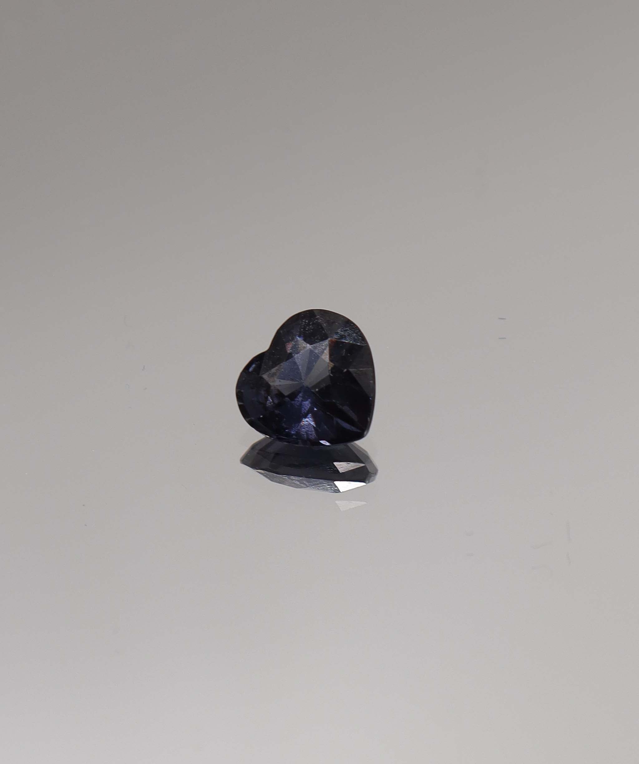 Luxury Promise 1.10ct Ultraviolet Spinel Heart DXBCS1565