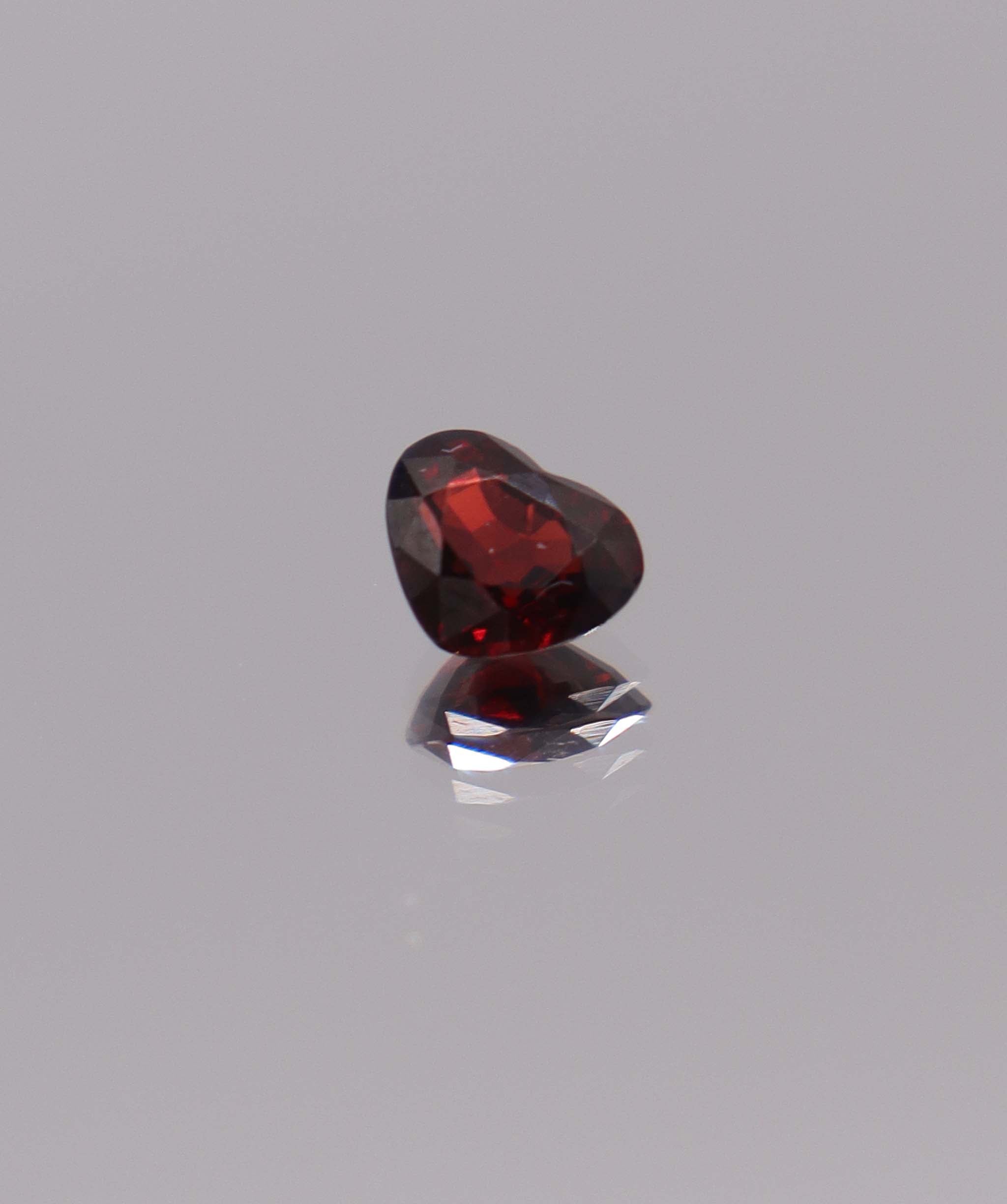 Luxury Promise 1.14ct heart spinel DXBCD1087