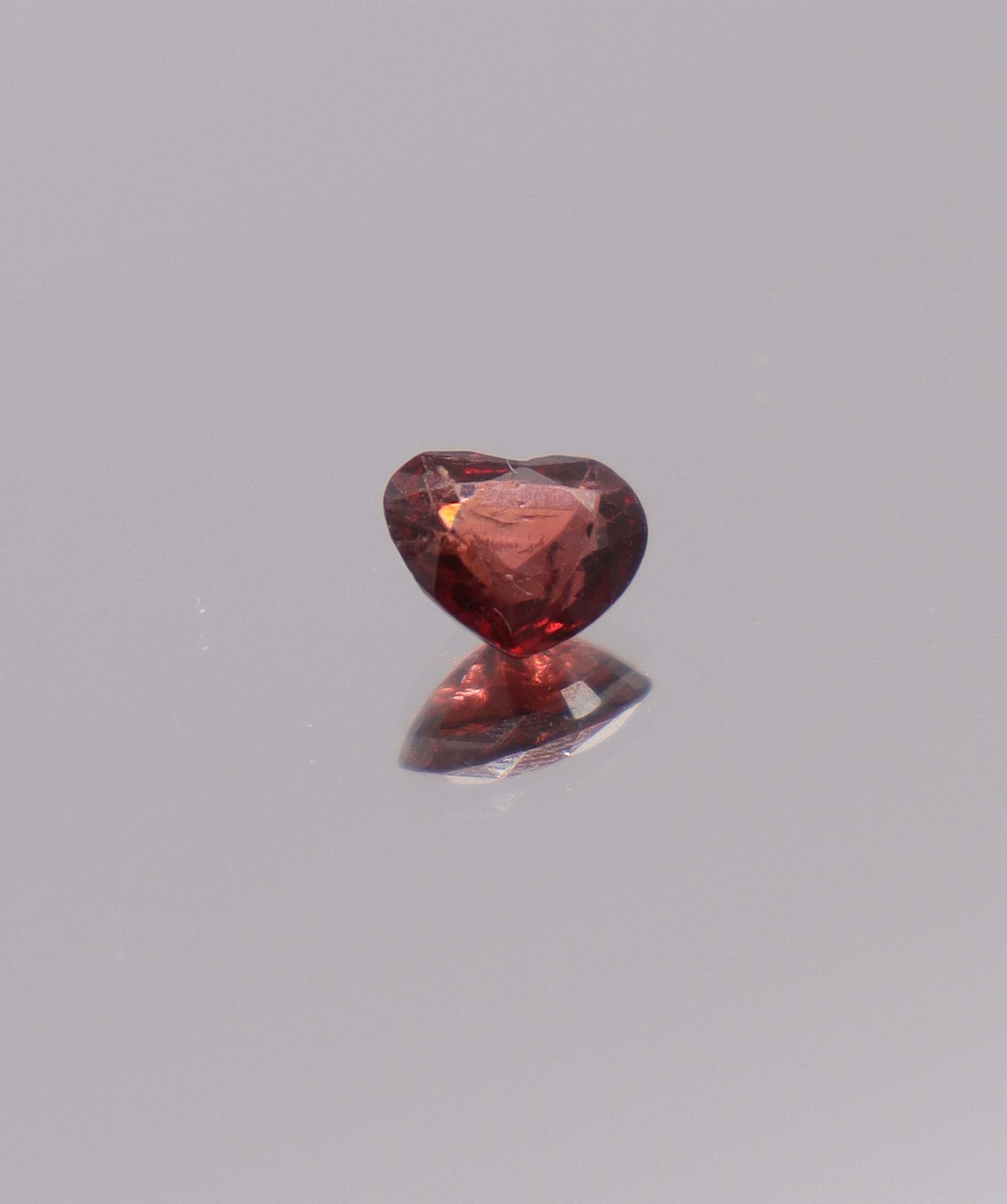 Luxury Promise 1.15ct heart spinel DXBCD1083