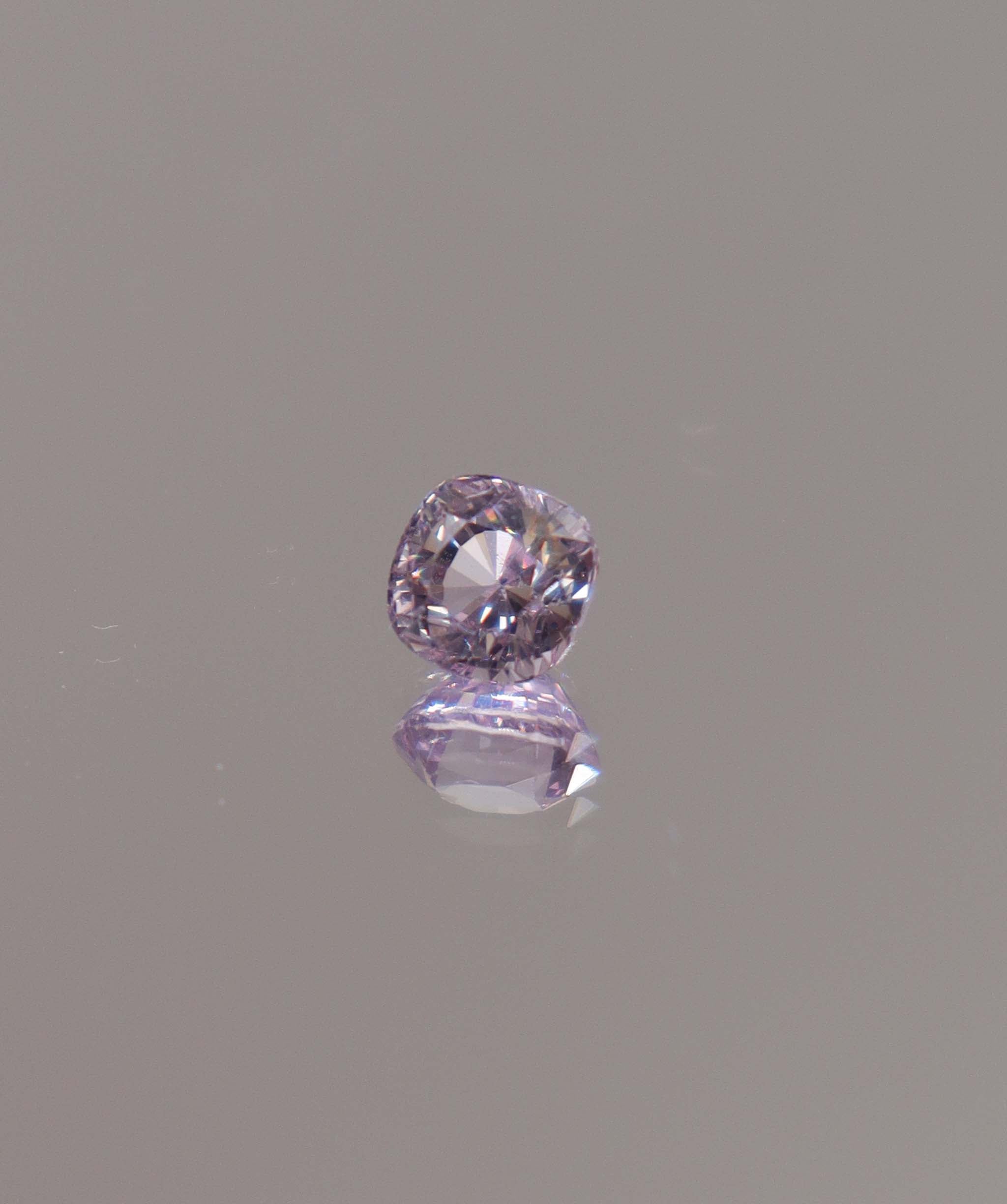 Luxury Promise 1.15cts pastel purple spinel DXBS4649