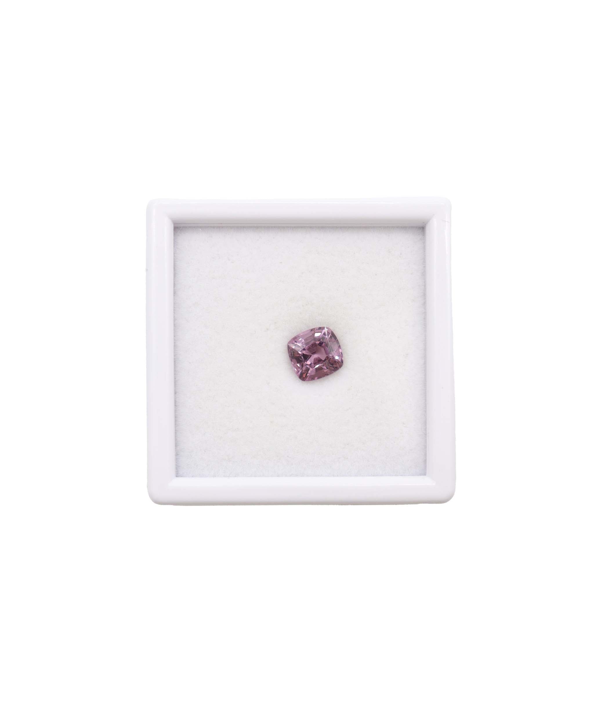 Luxury Promise 1.19cts purplish spinel 7x7mm DXBD0385