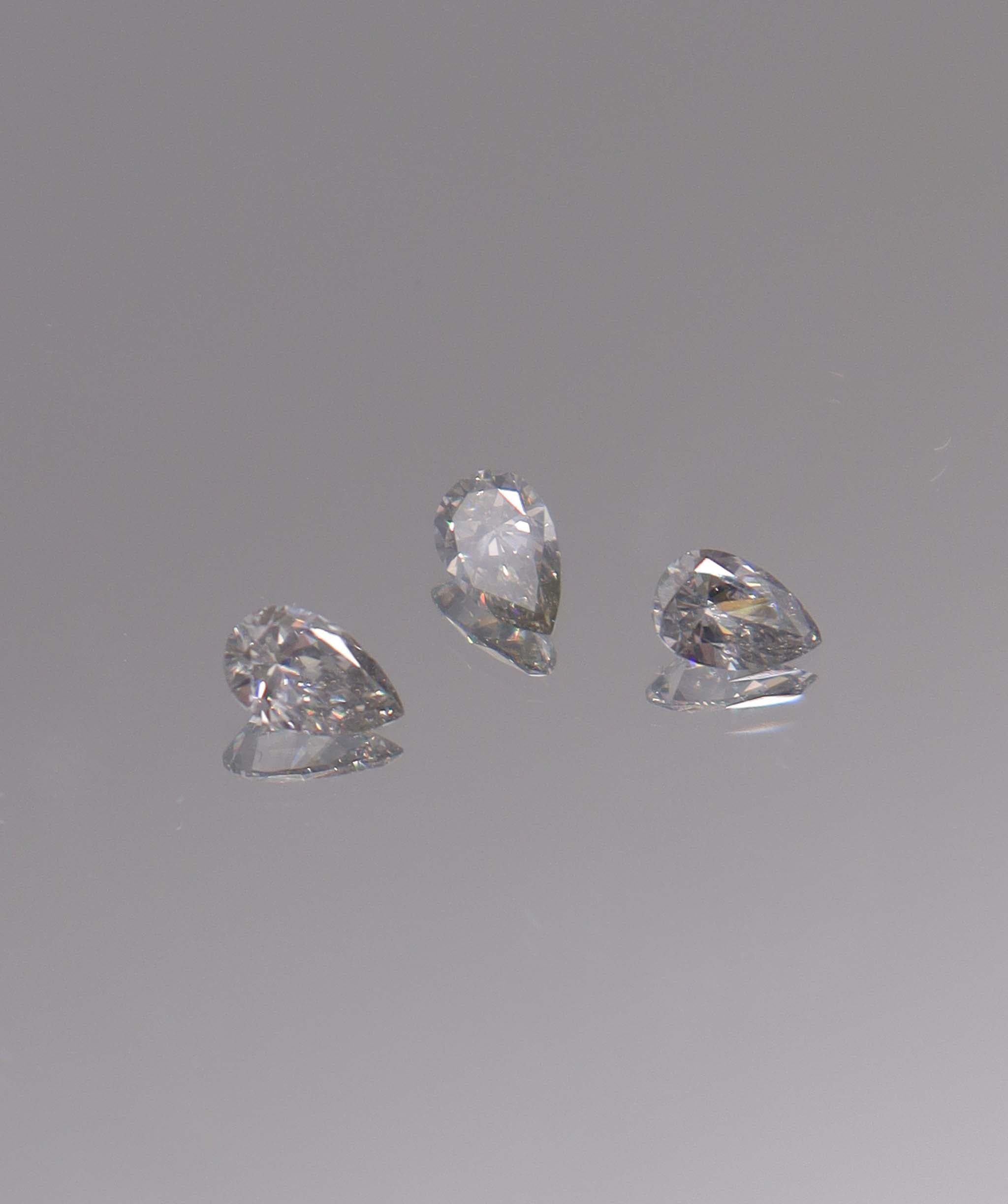 Luxury Promise 1.1CT FANCY GREY PEARS DIAMOND TRIO DXBN0497