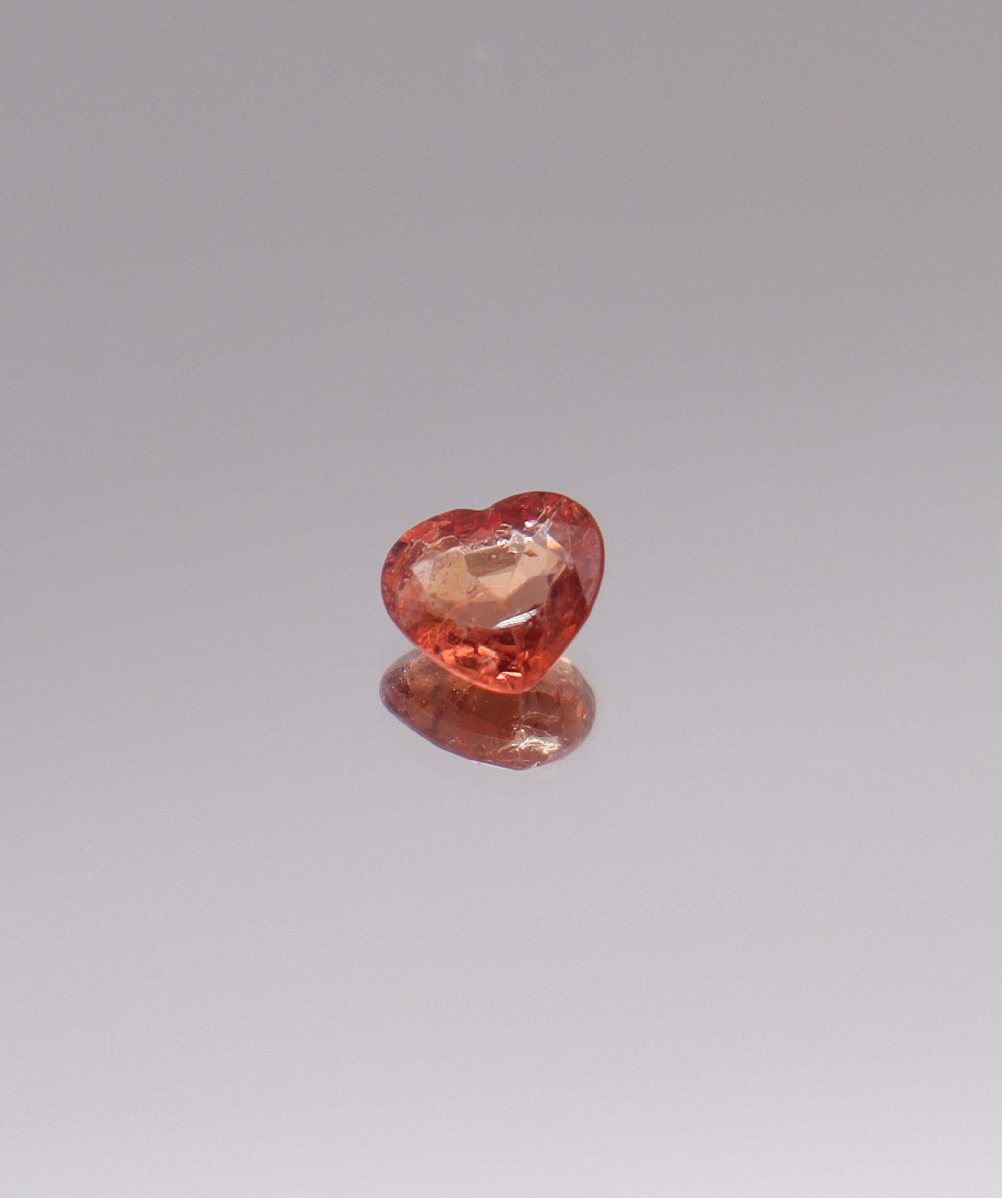 Luxury Promise 1.1ct red heart spinel DXBCD1090