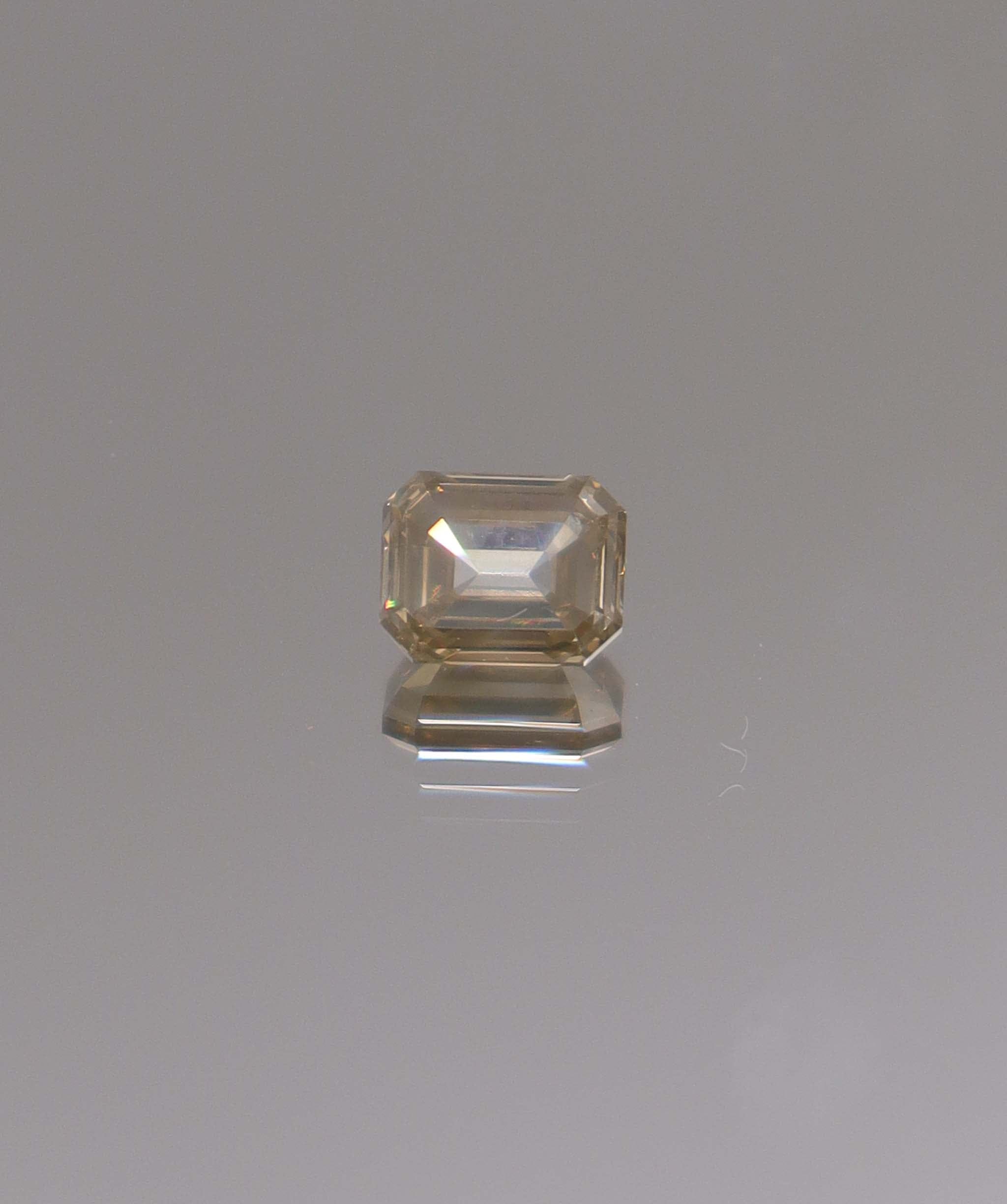 Luxury Promise 1.25CT CHAMPAGNE EMERALD-CUT DIAMOND DXBN0486