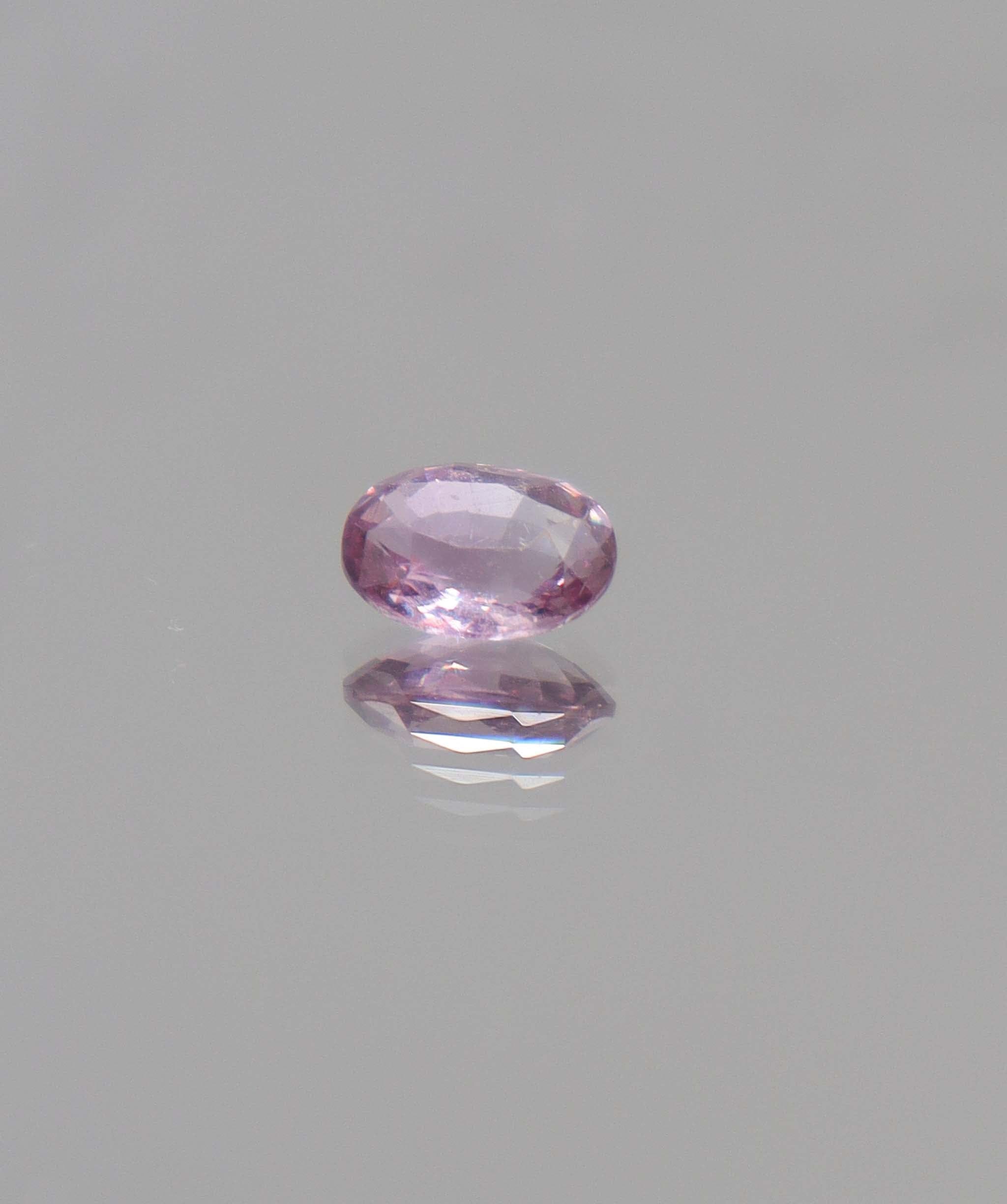 Luxury Promise 1.26ct Oval Pink Sapphire with Lab Report (No heat) DXBCD0739