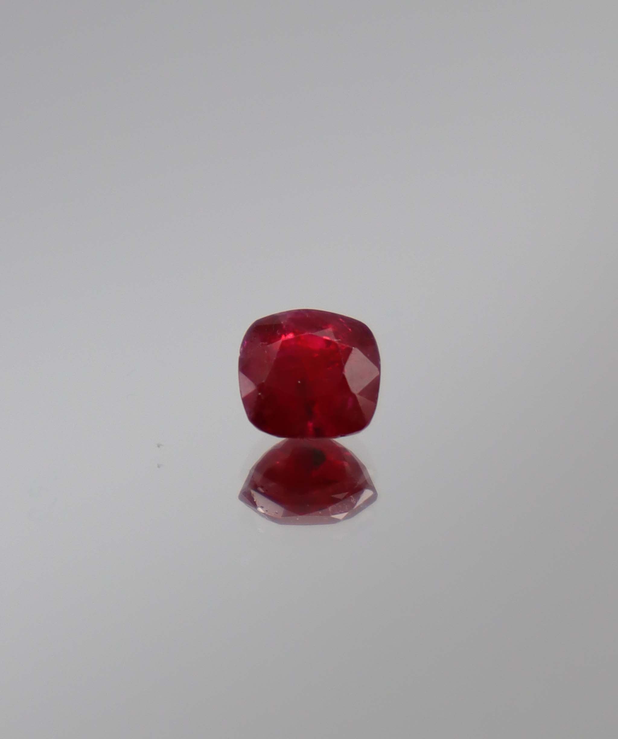 Luxury Promise 1.27ct Red Spinel Cushion DXBCD1314