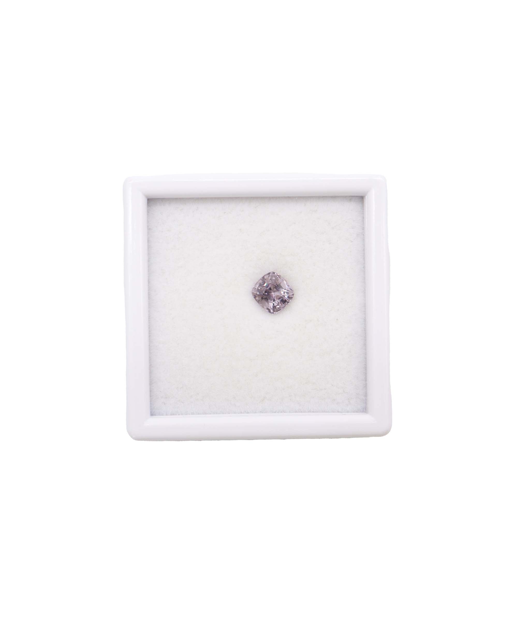 Luxury Promise 1.28cts purplish spinel 6mm DXBD0404