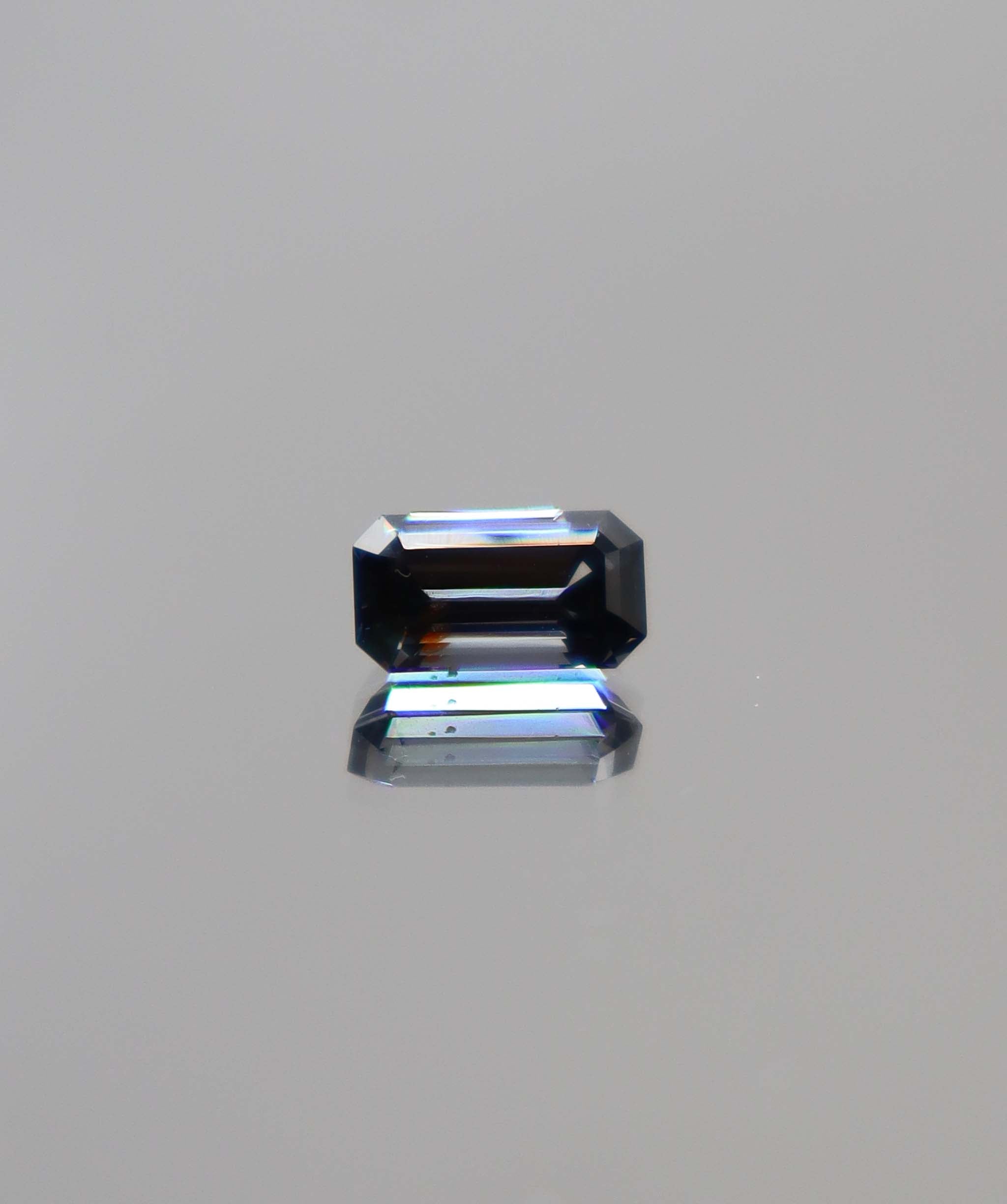 Luxury Promise 1.37ct Tanzania Spinel T01730