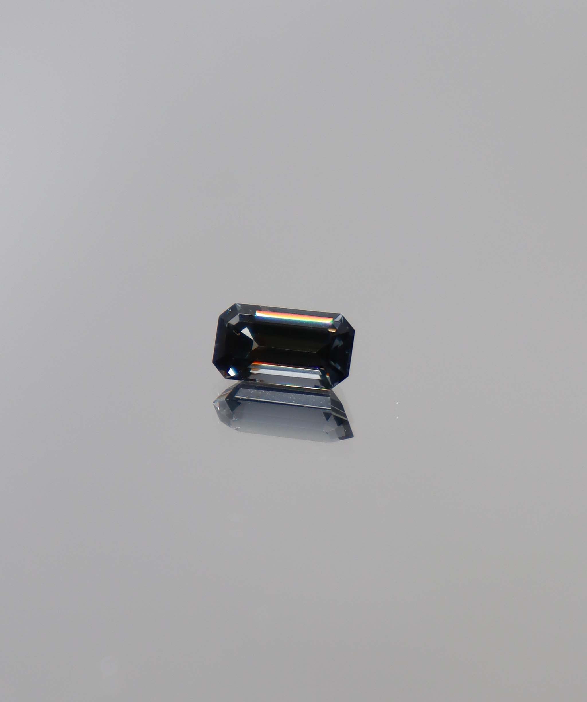 Luxury Promise 1.37ct Tanzania Spinel T01730