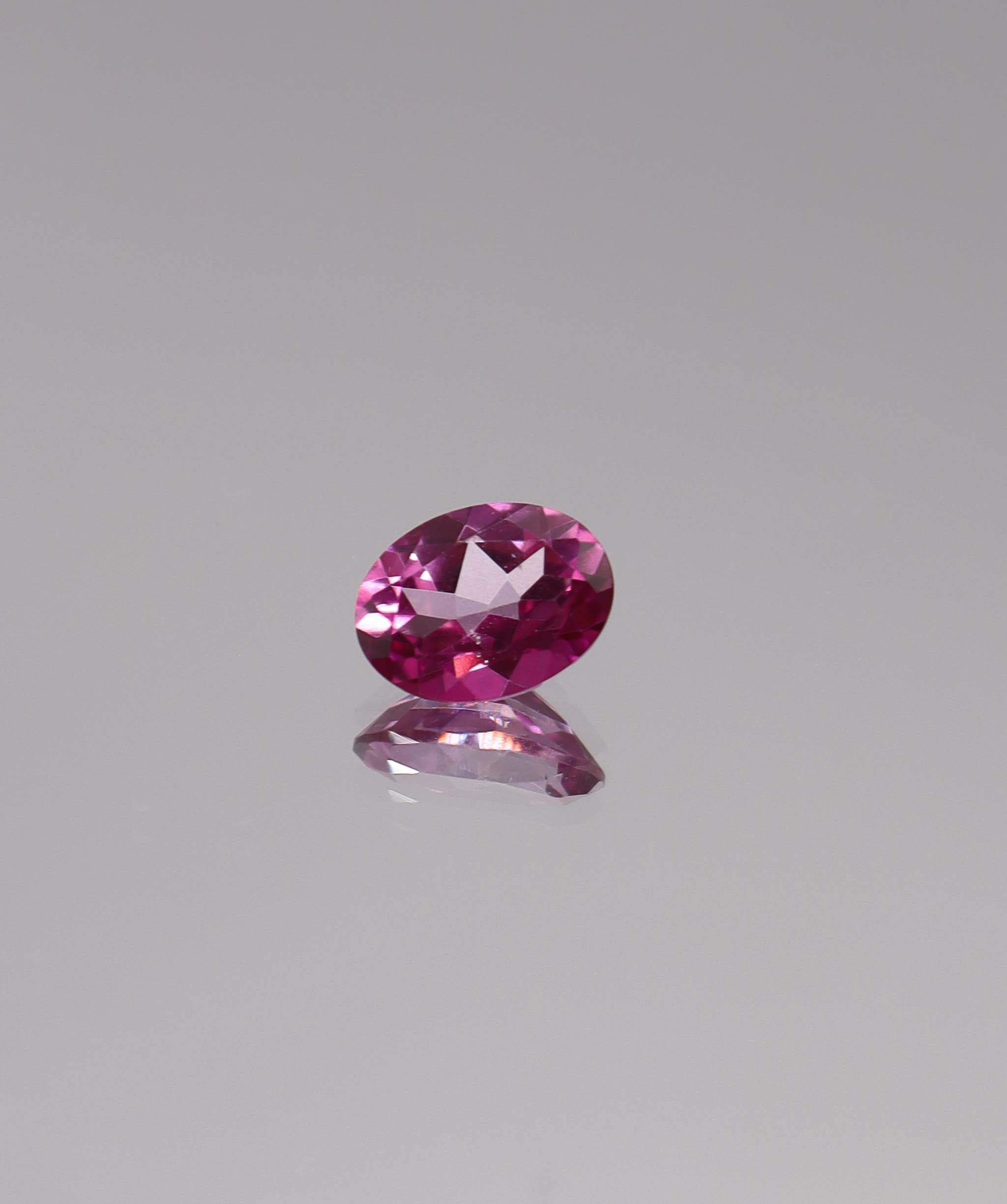 Luxury Promise 1.41ct Oval Cut Pink Topaz DXBS6173