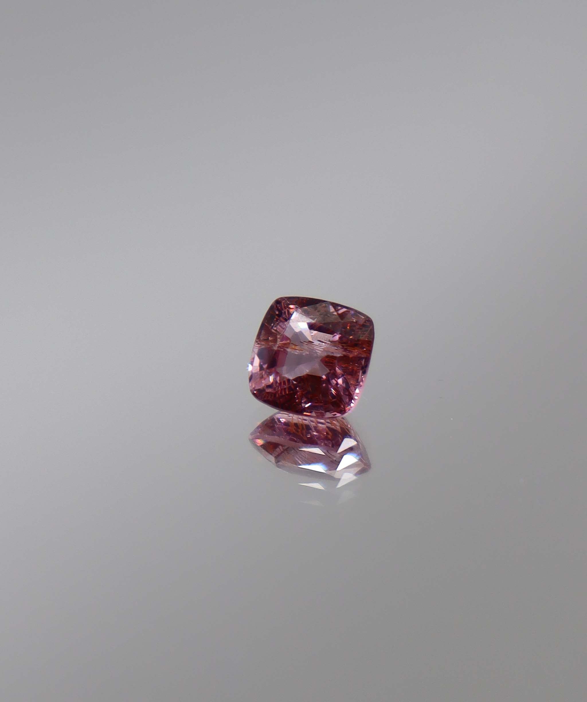 Luxury Promise 1.41ct Pink Spinel Cushion DXBCD1308