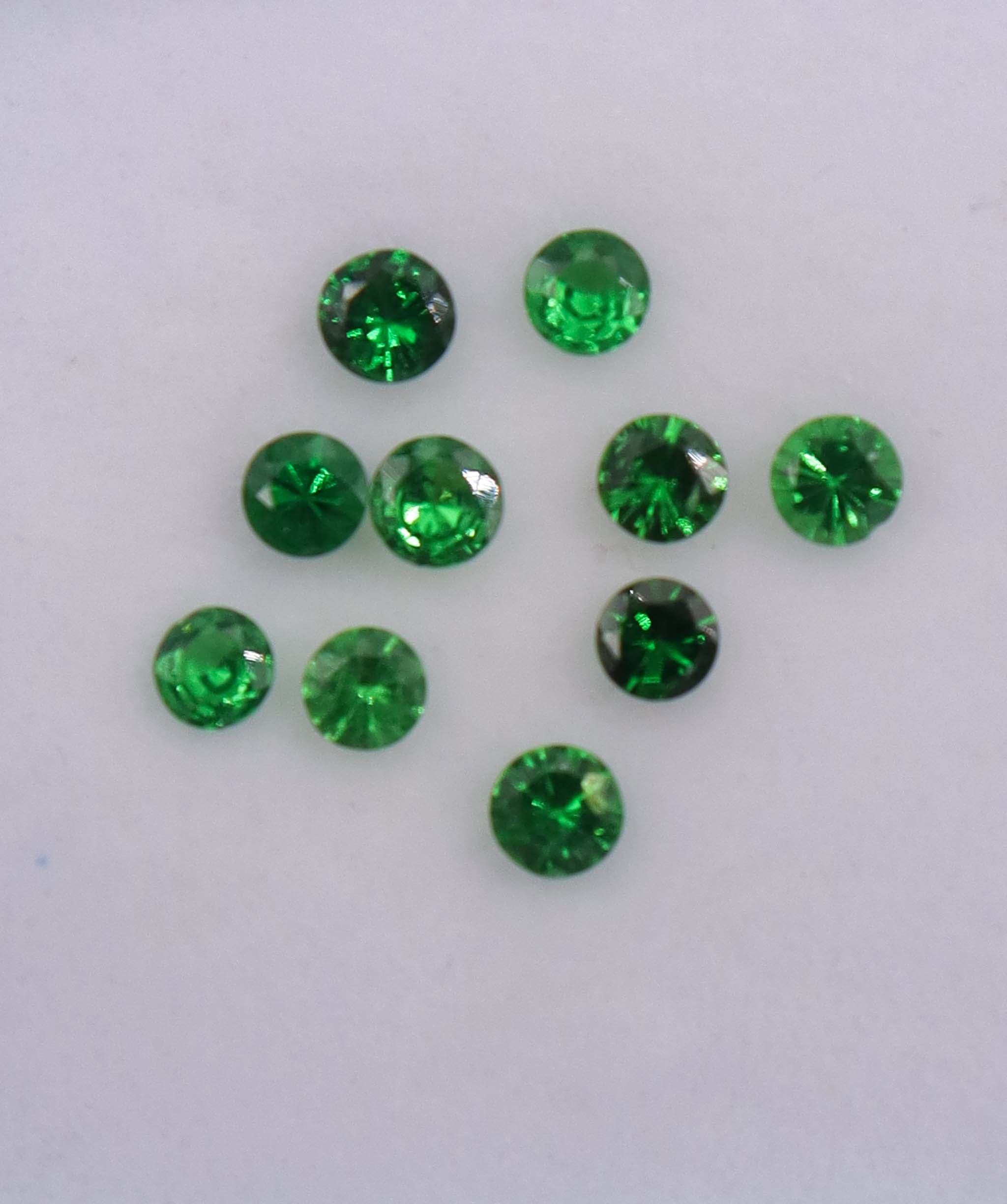 Luxury Promise 1.41ct Tsavorite Round Melee 10 pcs DXBCS1269