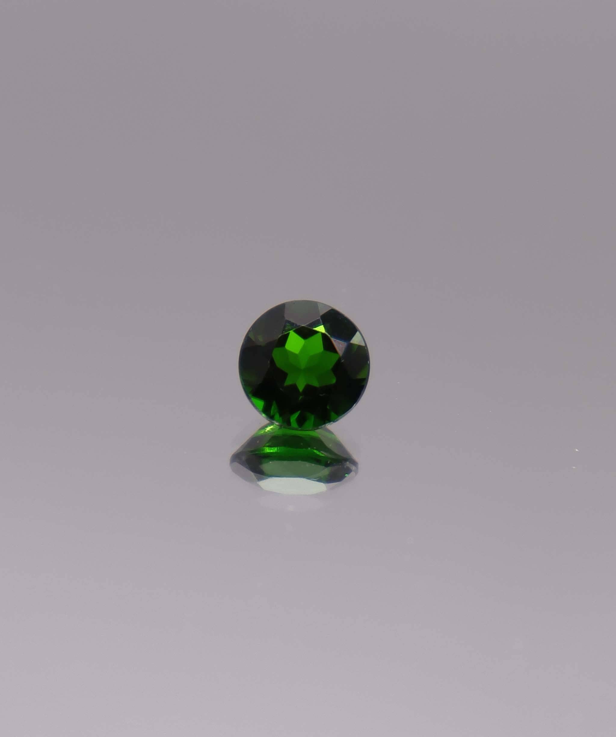 Luxury Promise 1.44ct Chrome Diopside Round DXBCS3234