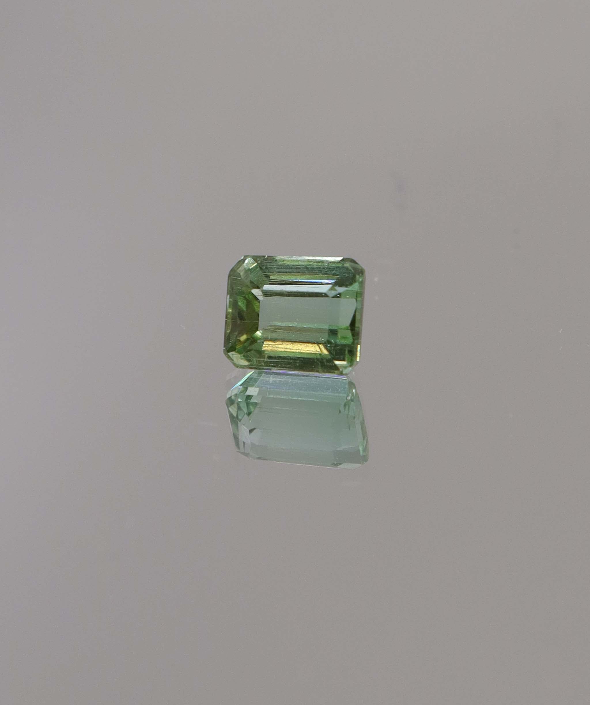 Luxury Promise 1.45ct Green Tourmaline single DXBCS1086