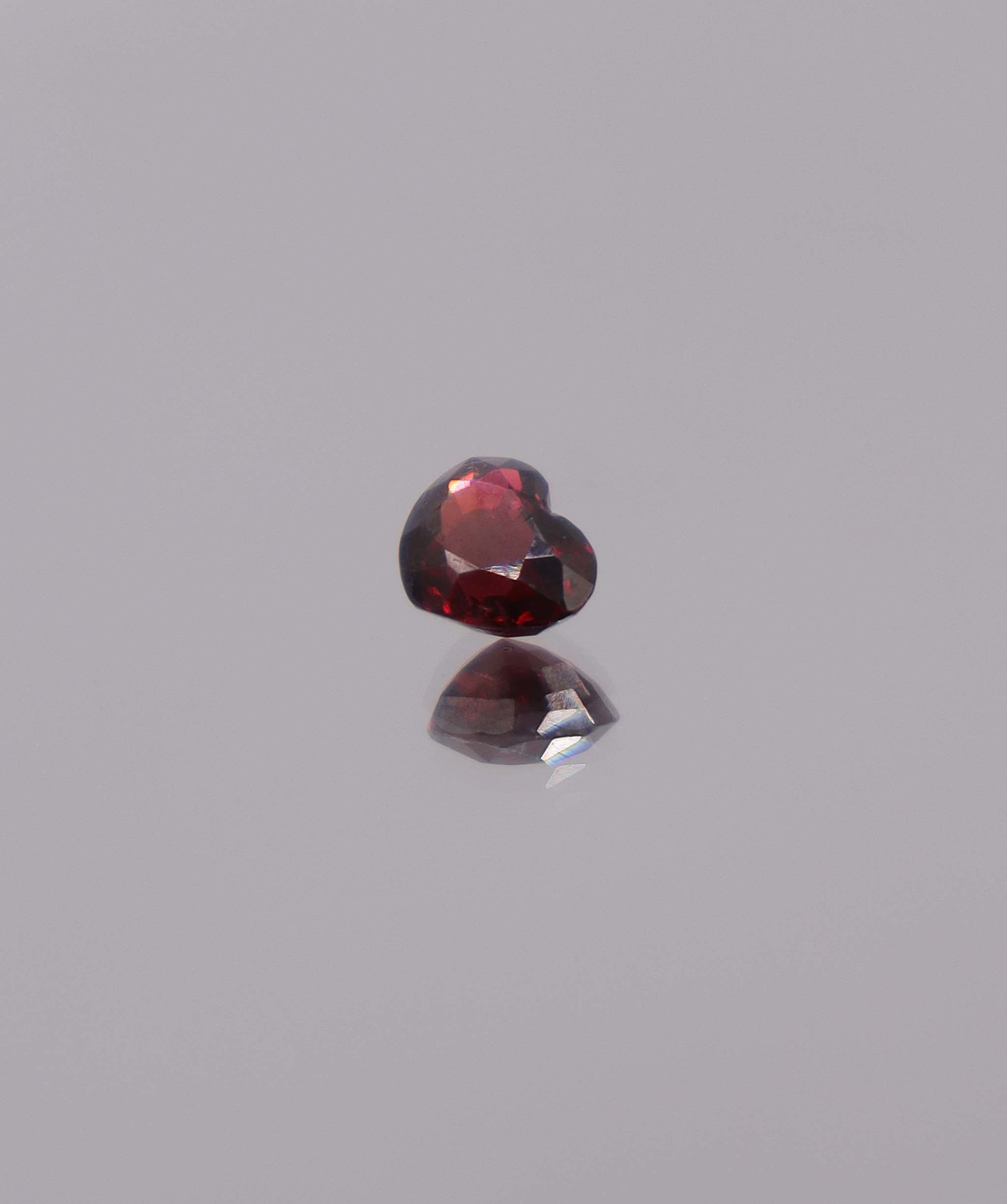 Luxury Promise 1.45ct red heart spinel DXBCD1082