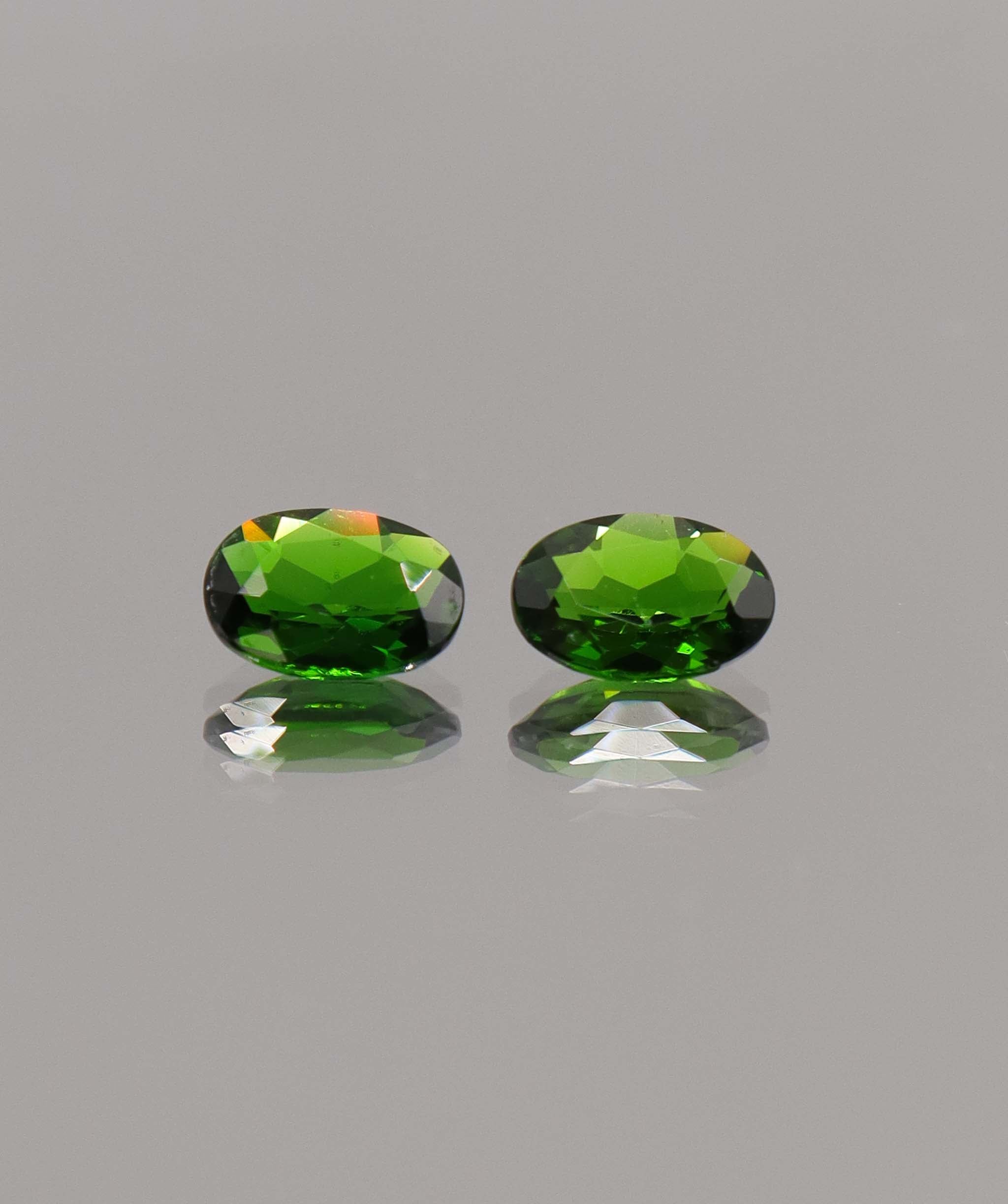 Luxury Promise 1.50ct Oval Chrome Diopside pair DXBCS1171