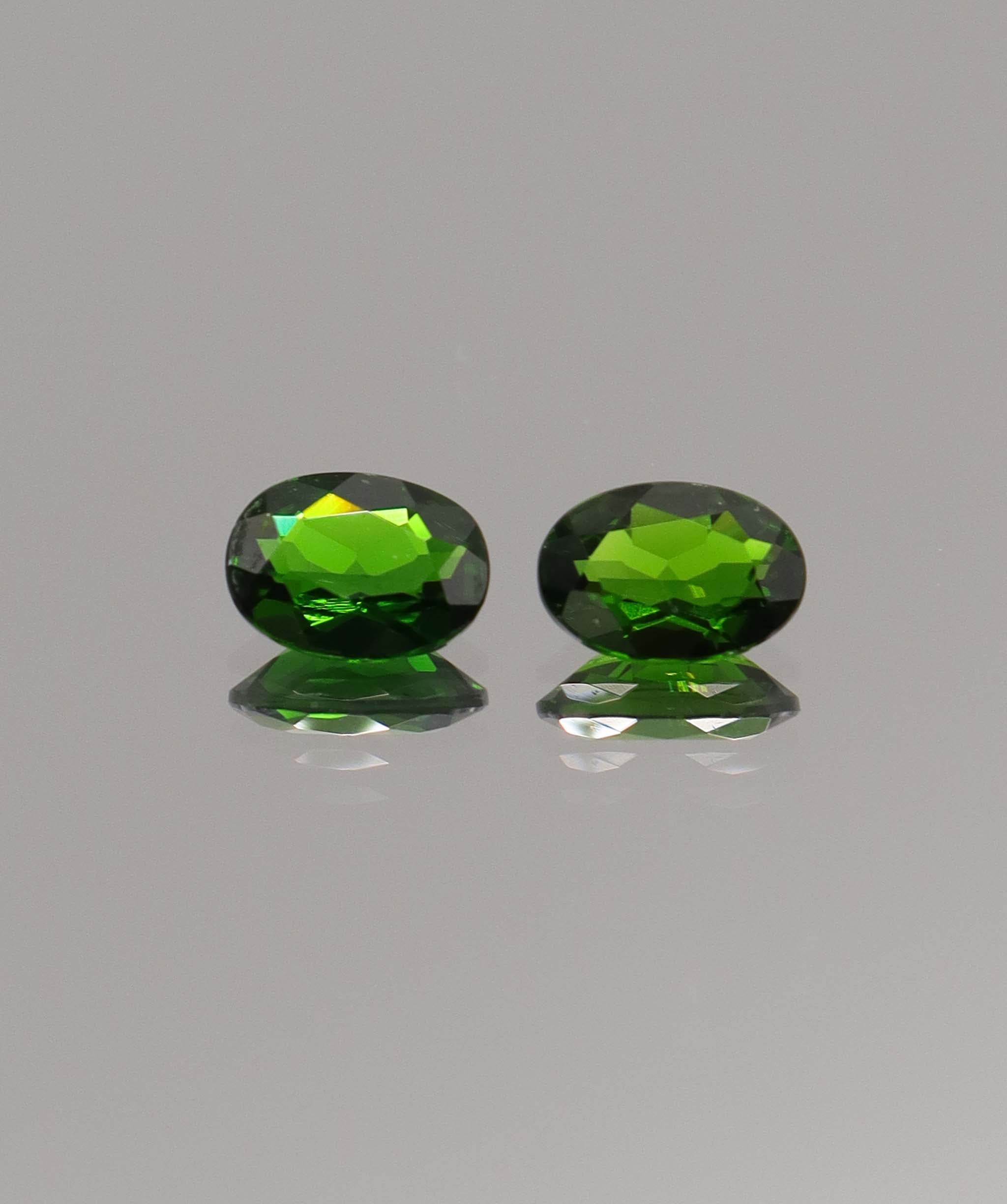 Luxury Promise 1.50ct Oval Chrome Diopside pair DXBCS1171