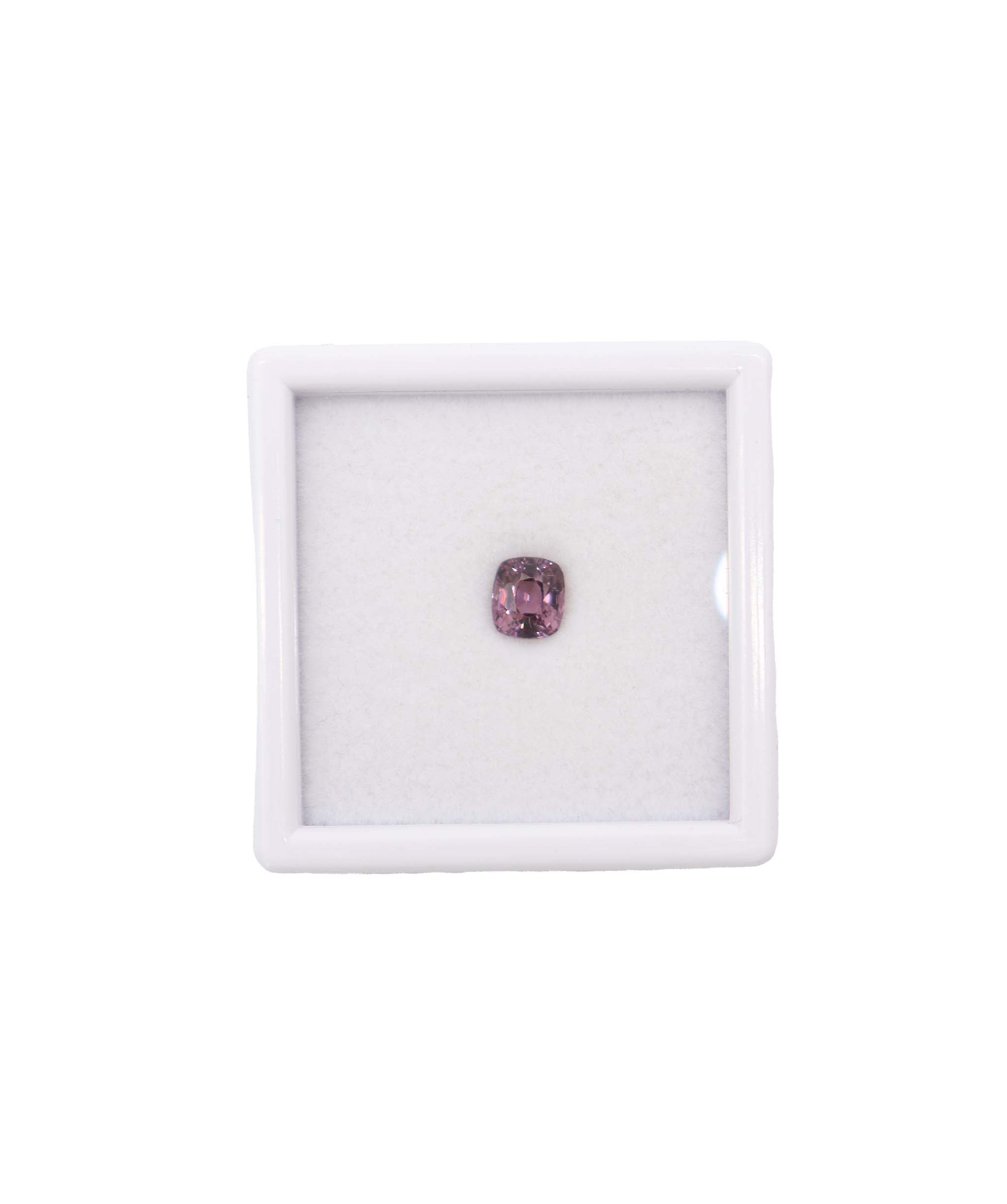 Luxury Promise 1.50cts purplish spinel 6x6.50mm DXBD0387