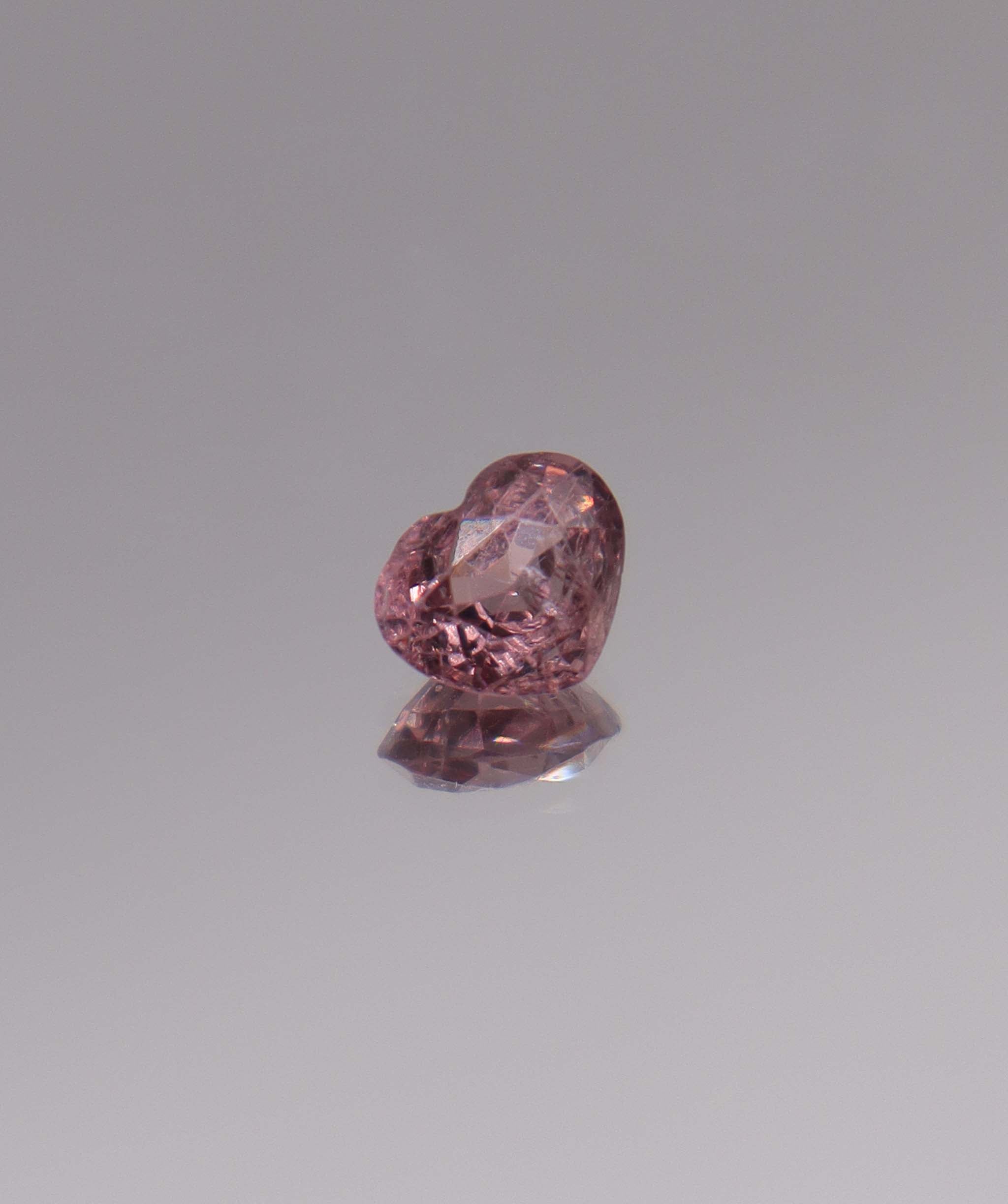 Luxury Promise 1.54ct pink heart spinel DXBCS2996