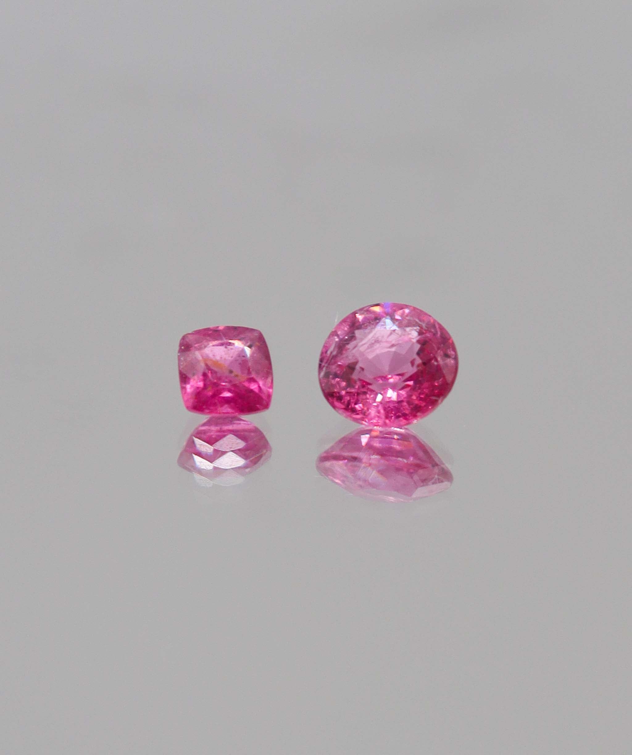 Luxury Promise 1.56ct Hot Pink Mahenge Spinel Moi et Toi DXBCD0713