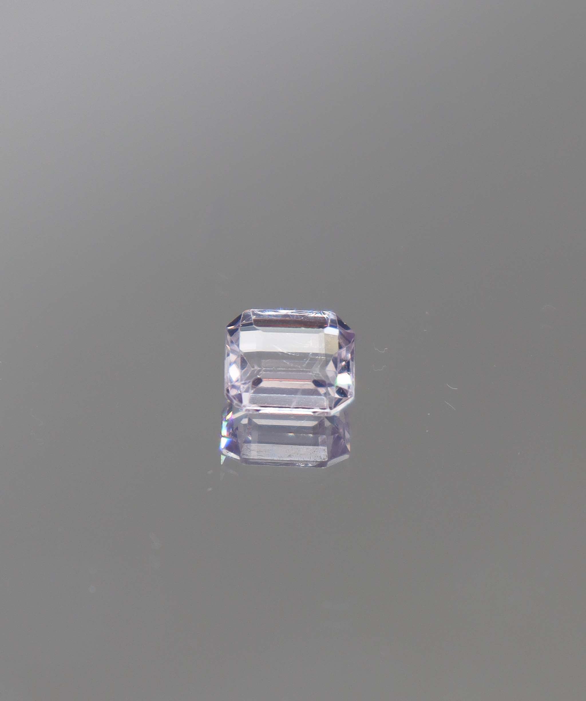 Luxury Promise 1.57ct Pink Spinel Emerald DXBCD1276