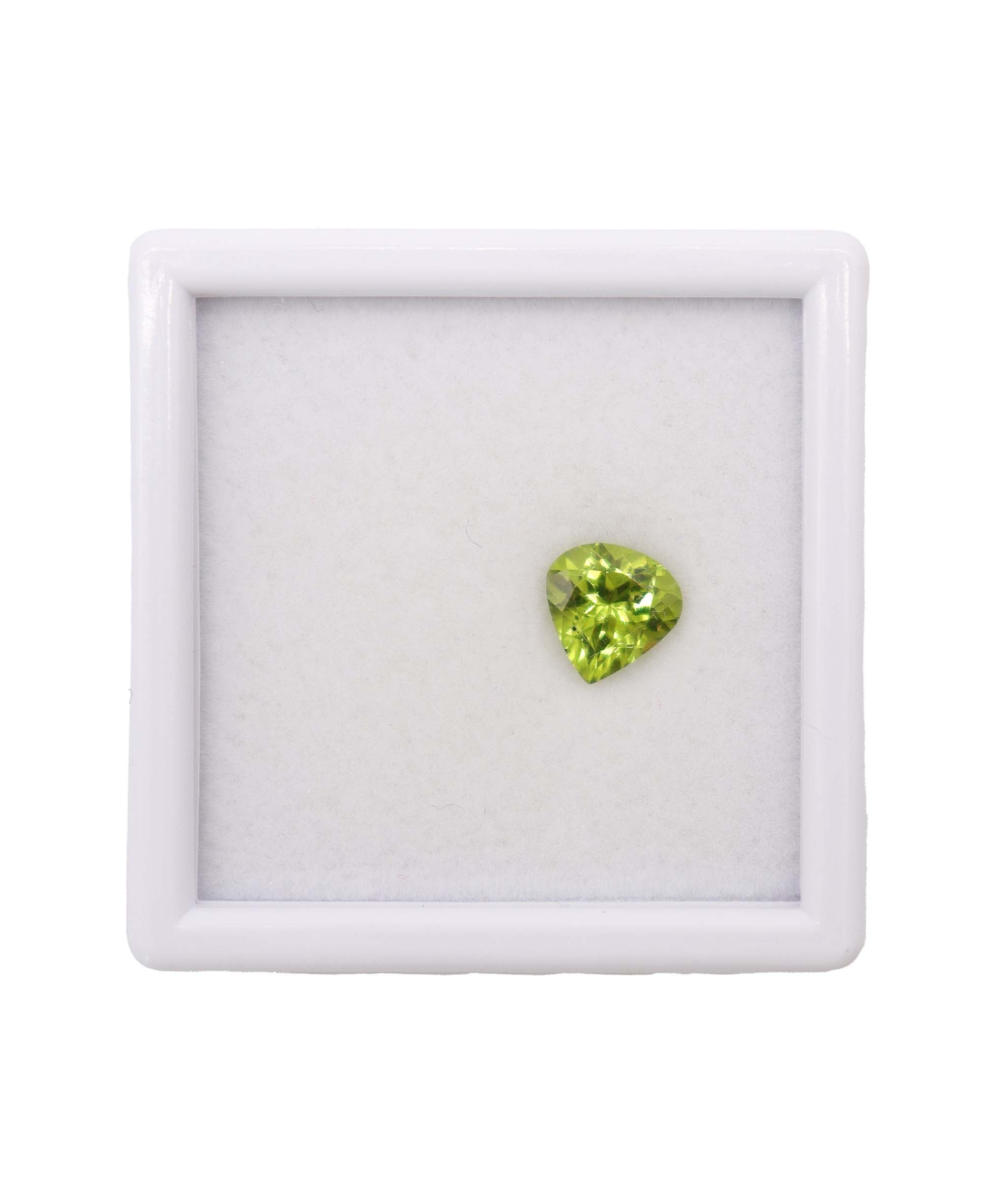 Luxury Promise 1.62cts apple green peridot 8mm DXBD0358