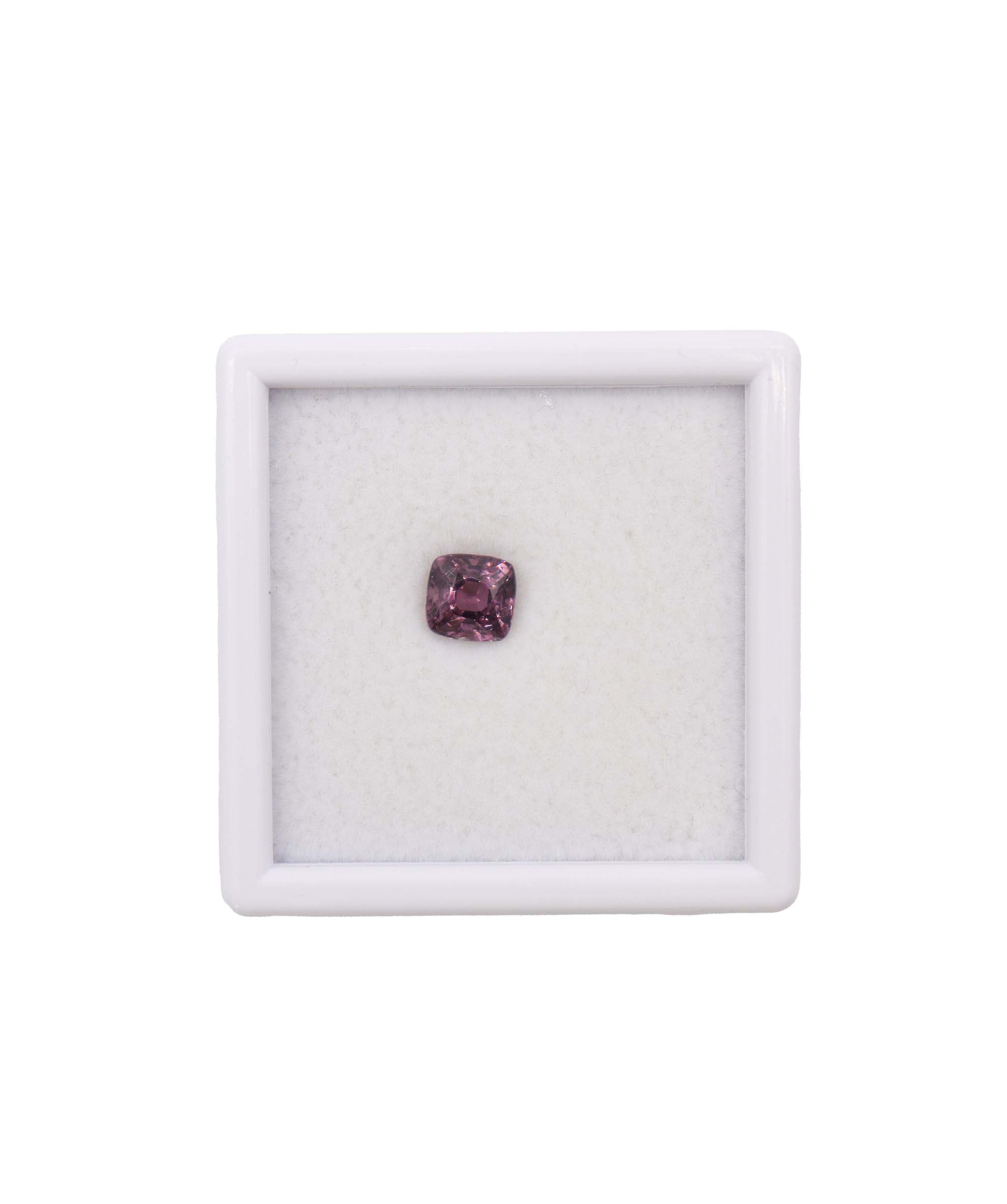 Luxury Promise 1.63cts purplish spinel 6x6.5mm DXBD0392