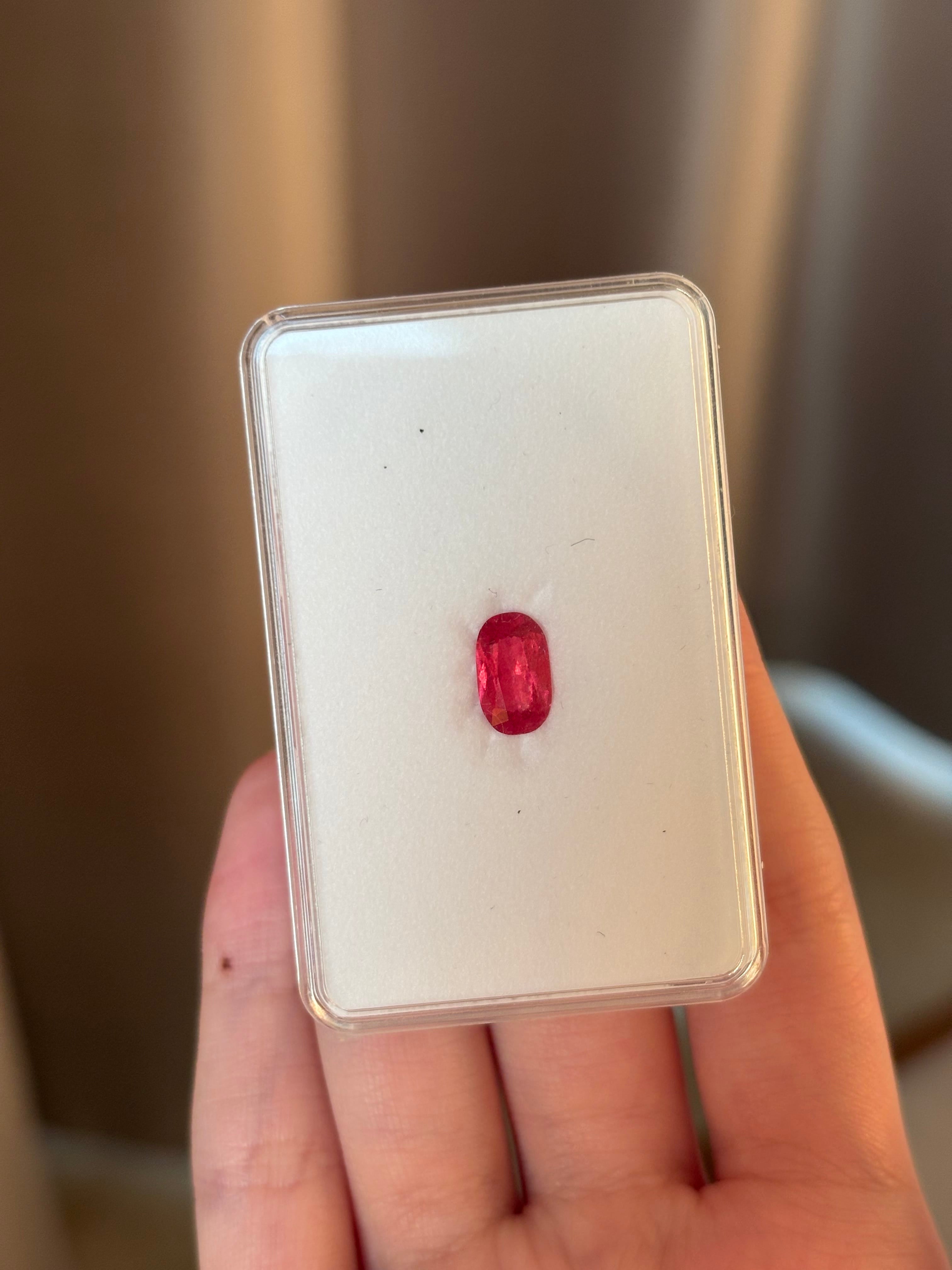 Luxury Promise 1.64ct Rhodonite Oval DXBCS3940
