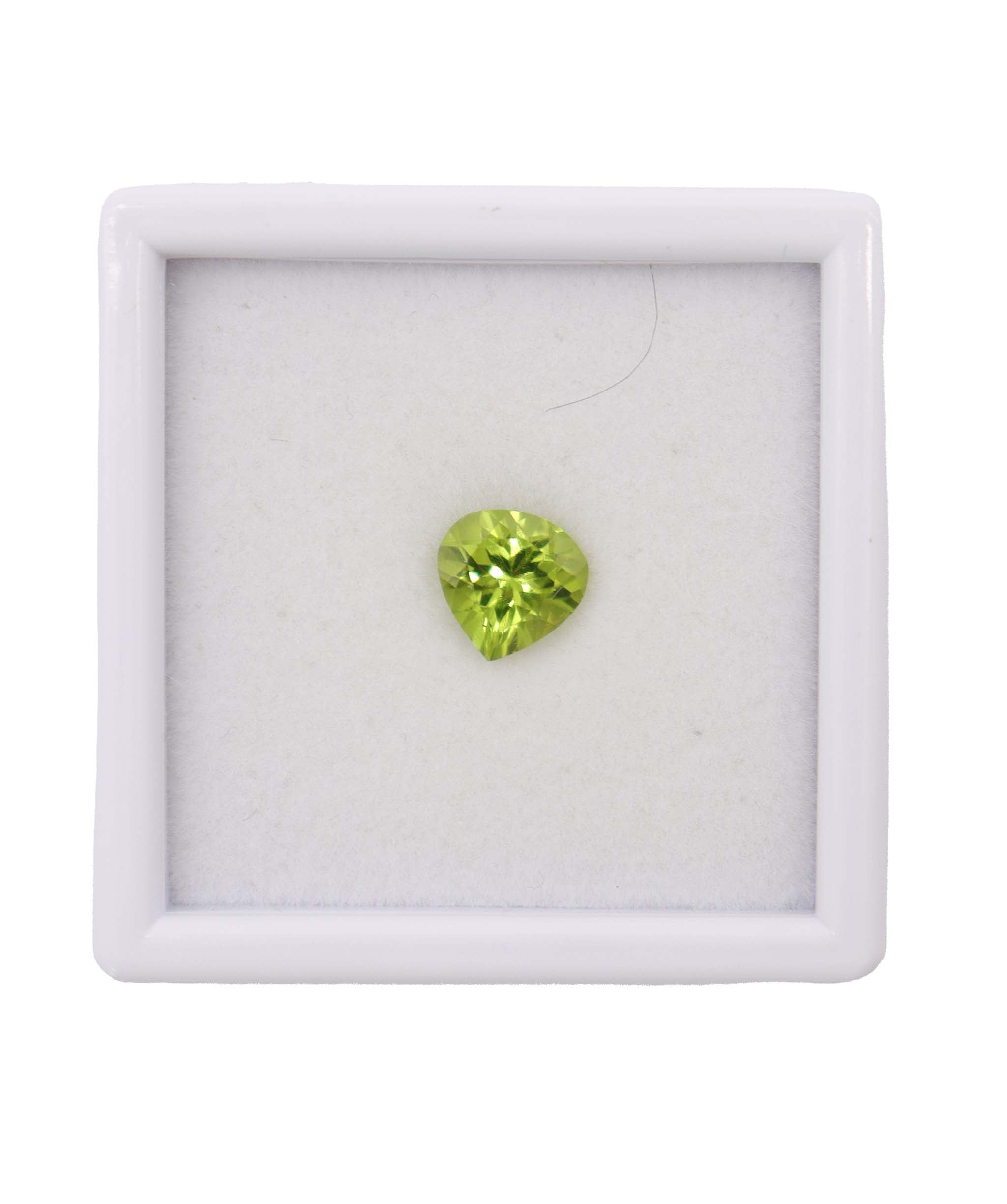 Luxury Promise 1.65cts apple green peridot 8mm DXBD0372