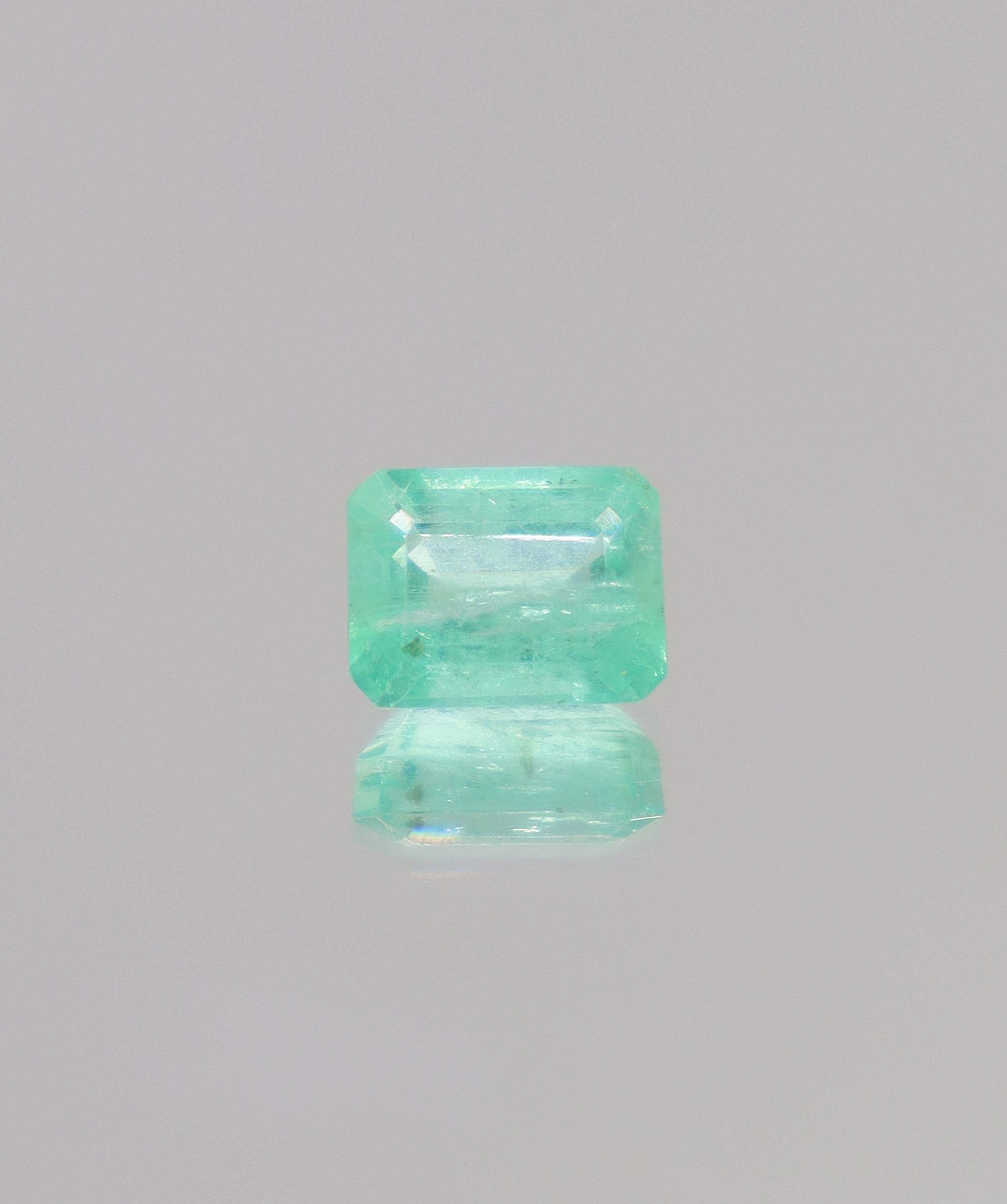 Luxury Promise 1.7 Columbian Emeralds DXBCS0038