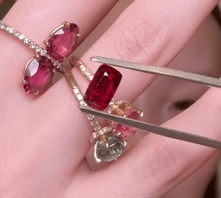 Luxury Promise 1.70ct Vivid Red Burmese Spinel with certificate DXBCS4028
