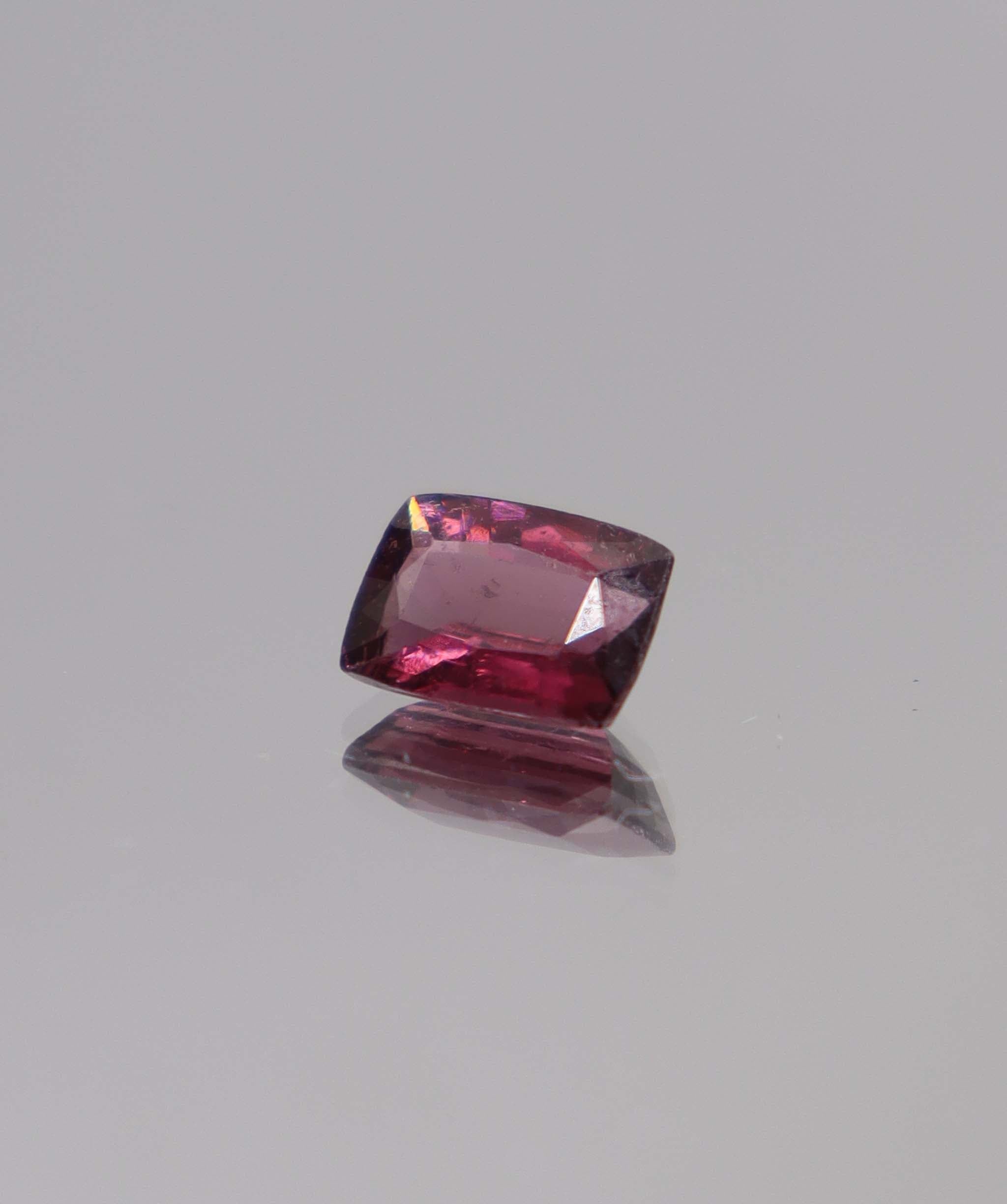 Luxury Promise 1.72ct Malaia Garnet Cushion cut DXBCS3471