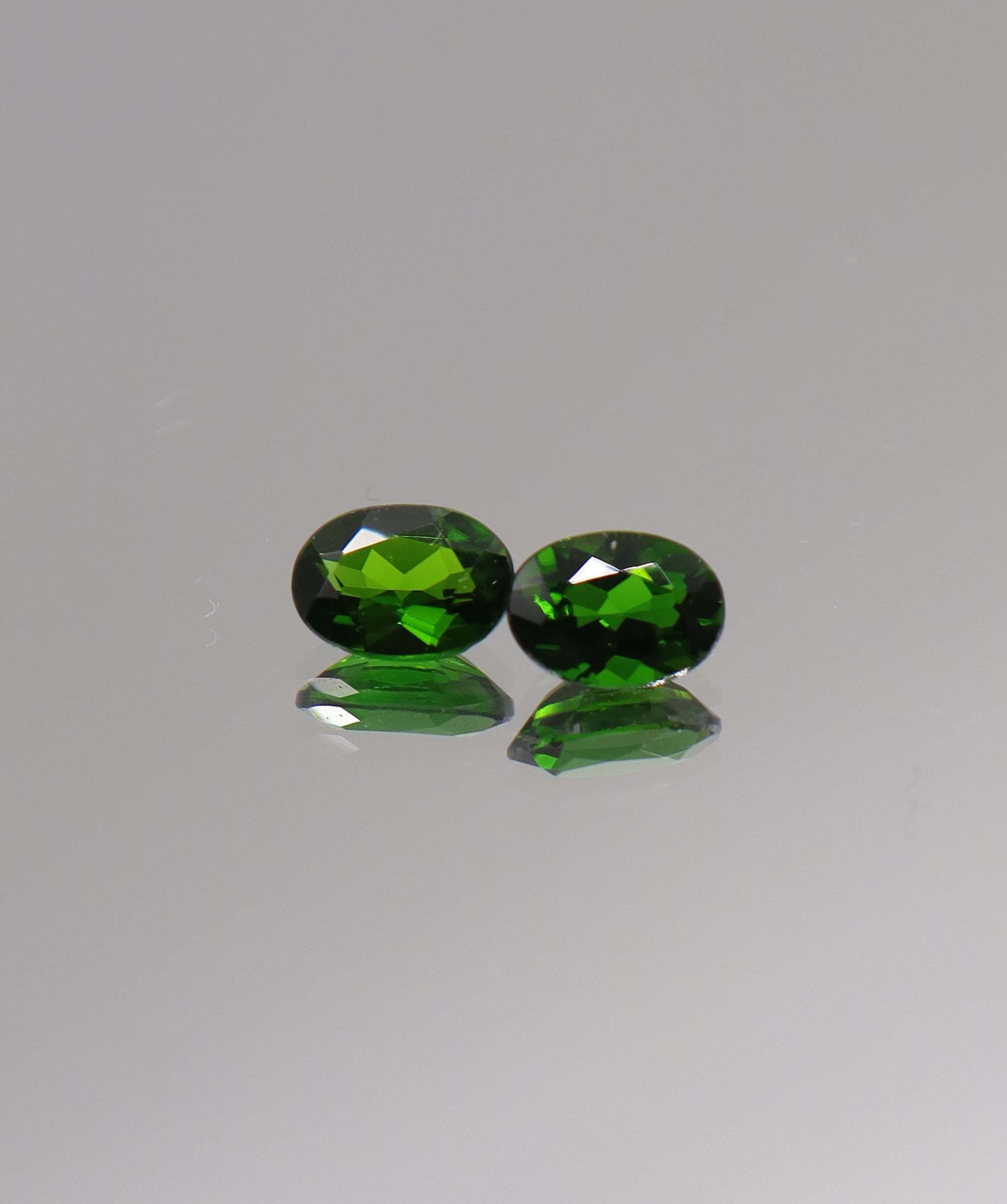 Luxury Promise 1.72ct Oval Chrome Diopside pair DXBCS1166