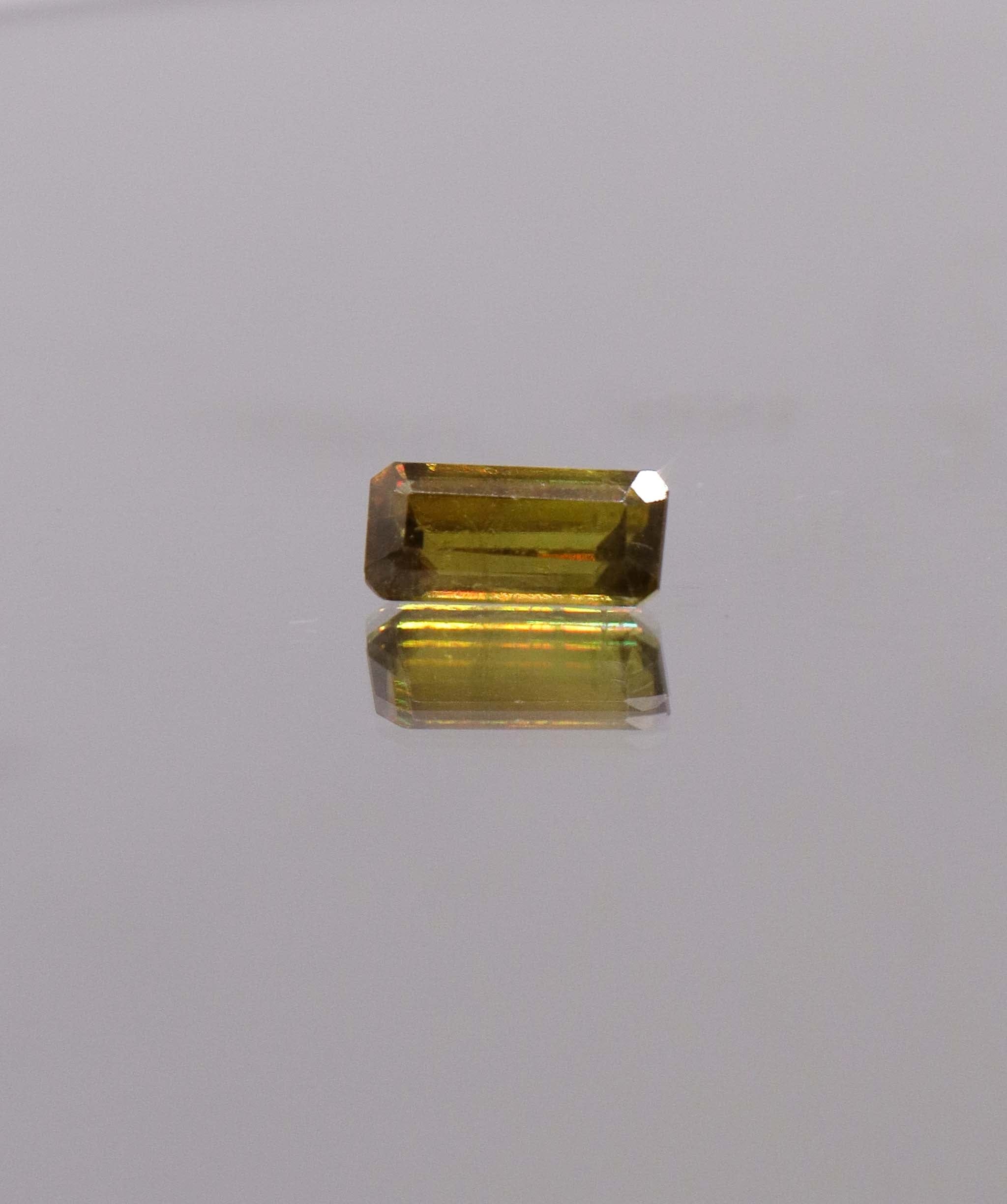 Luxury Promise 1.73ct Sphene DXBCS0924