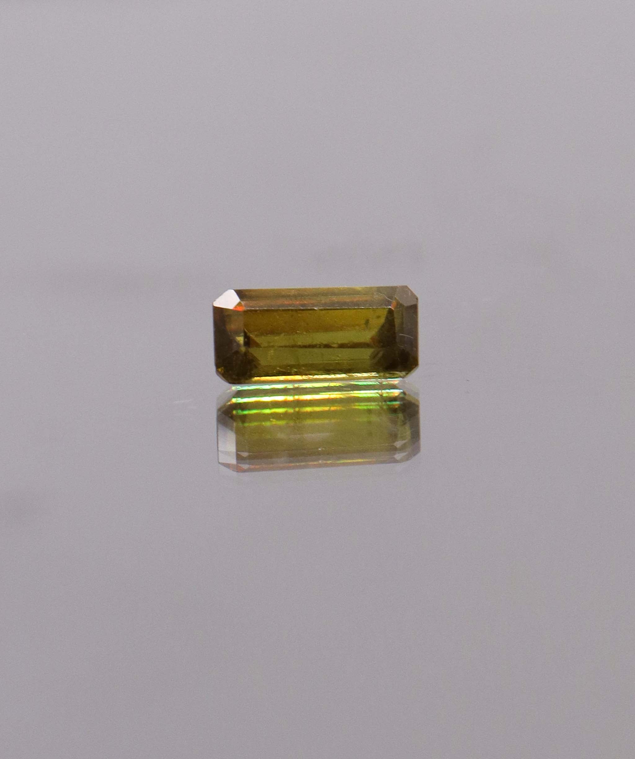 Luxury Promise 1.73ct Sphene DXBCS0924