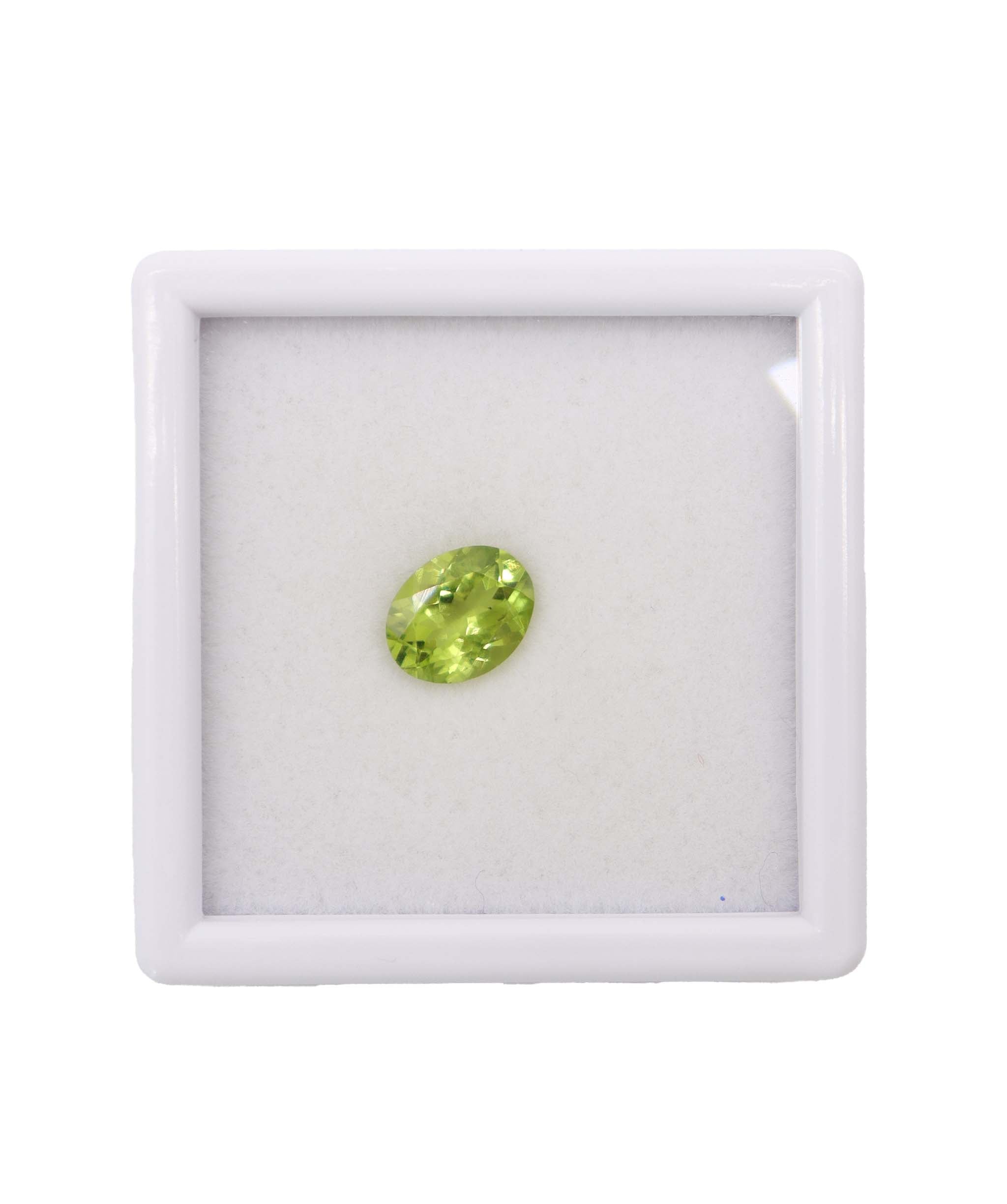 Luxury Promise 1.73cts apple green peridot 7x9mm DXBD0350