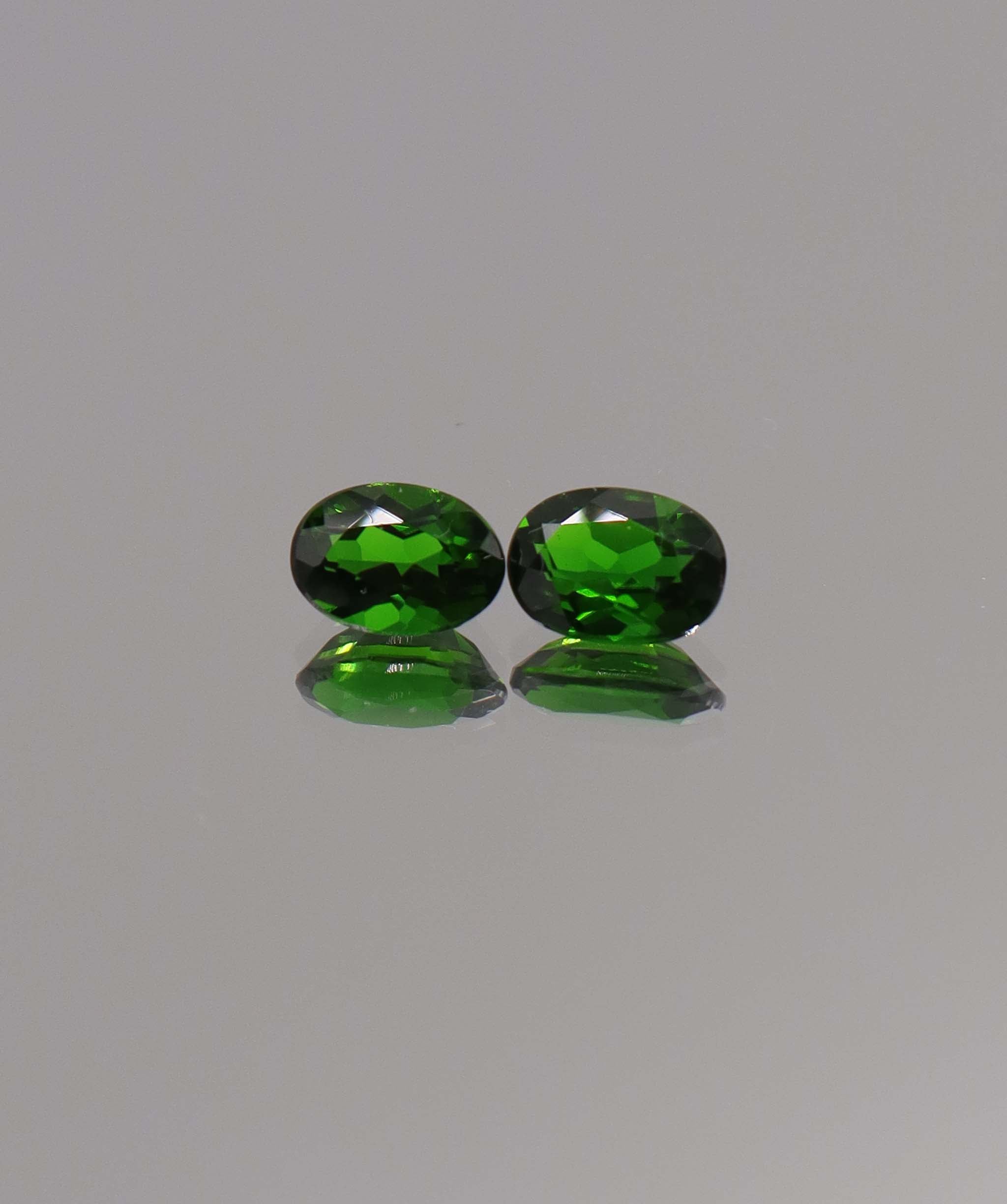 Luxury Promise 1.75ct Oval Chrome Diopside pair DXBCS1176