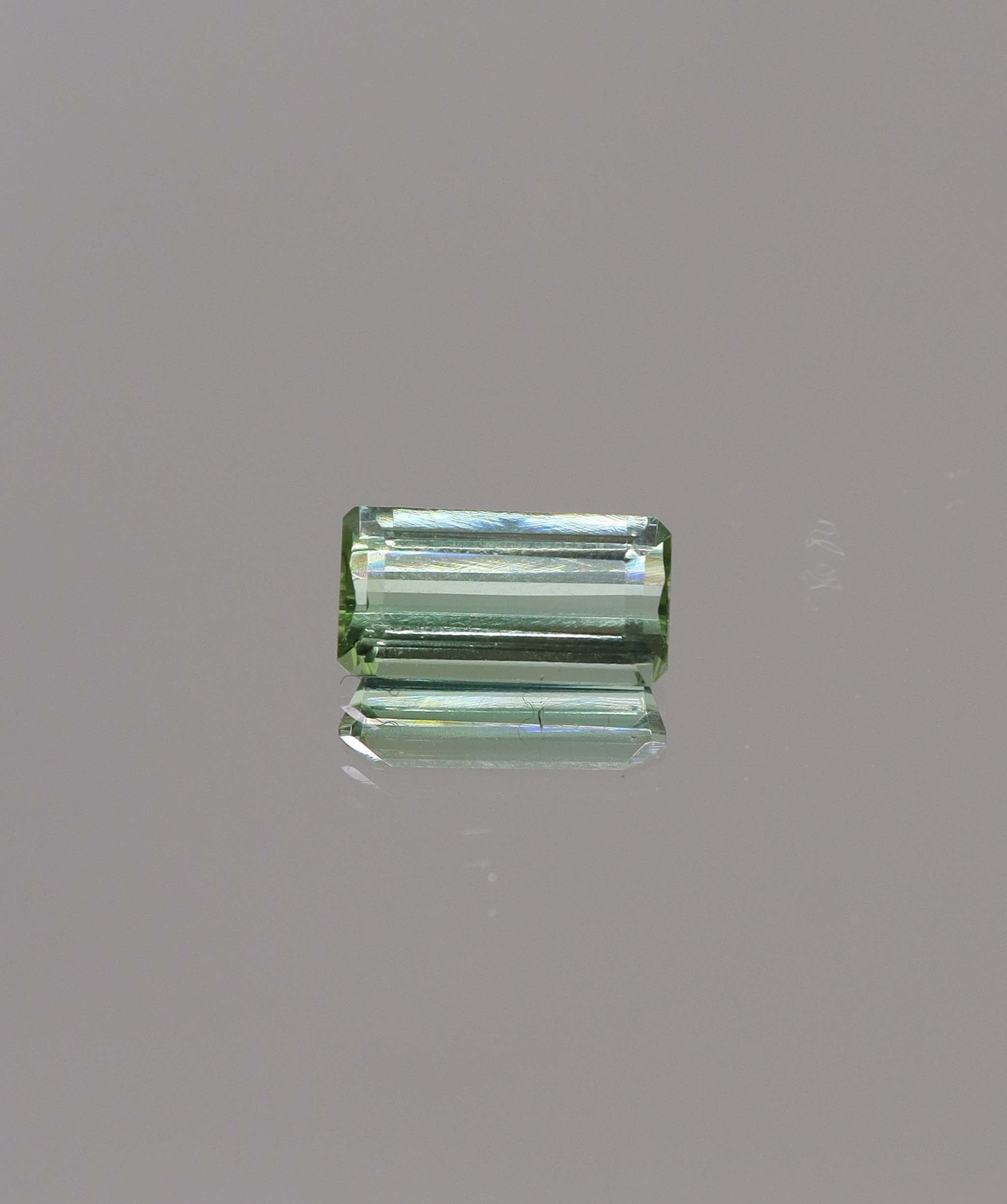 Luxury Promise 1.85ct Green Tourmaline single DXBCS1087