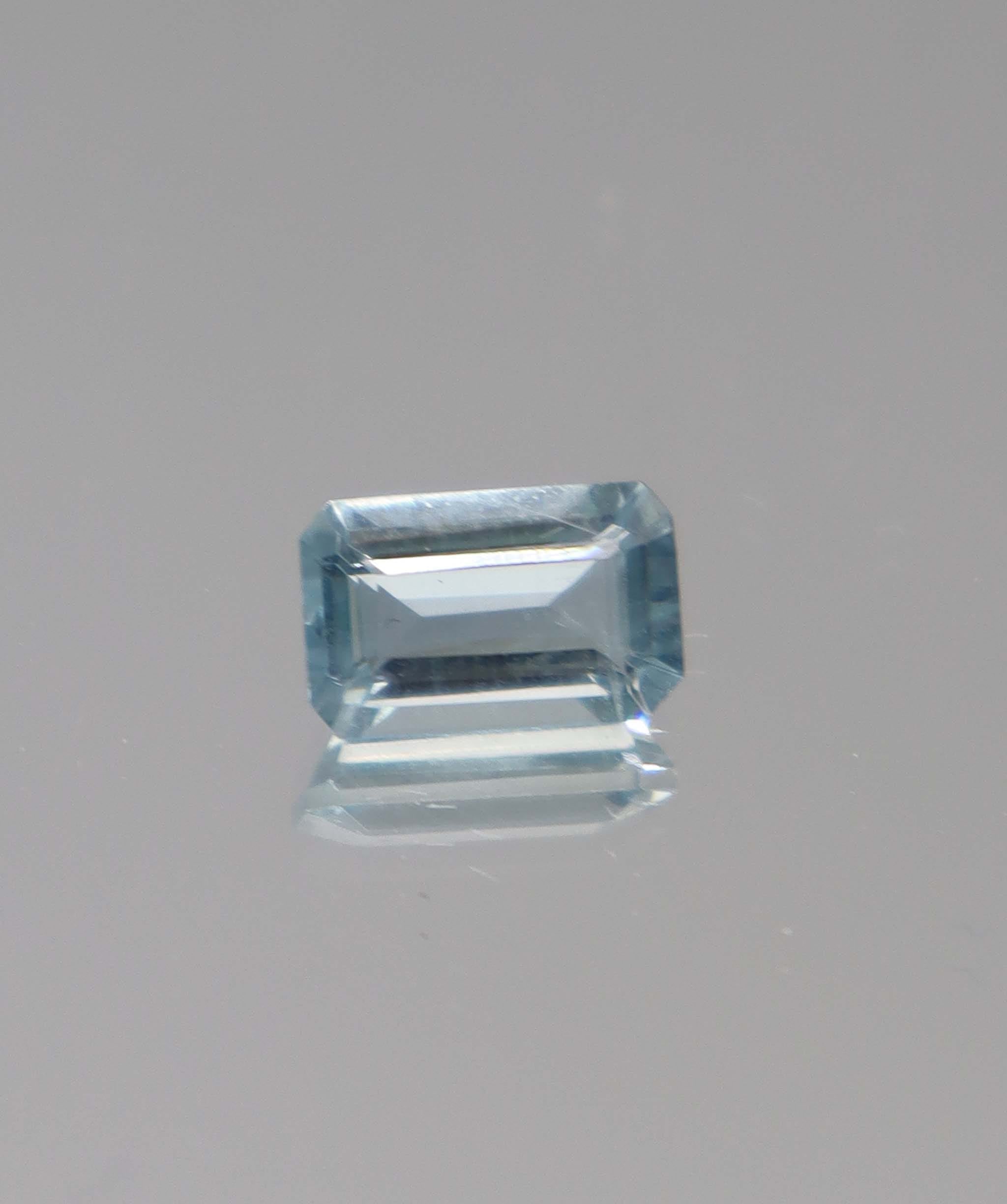 Luxury Promise 1.92ct Aquamarine Emerald cut DXBCS4466