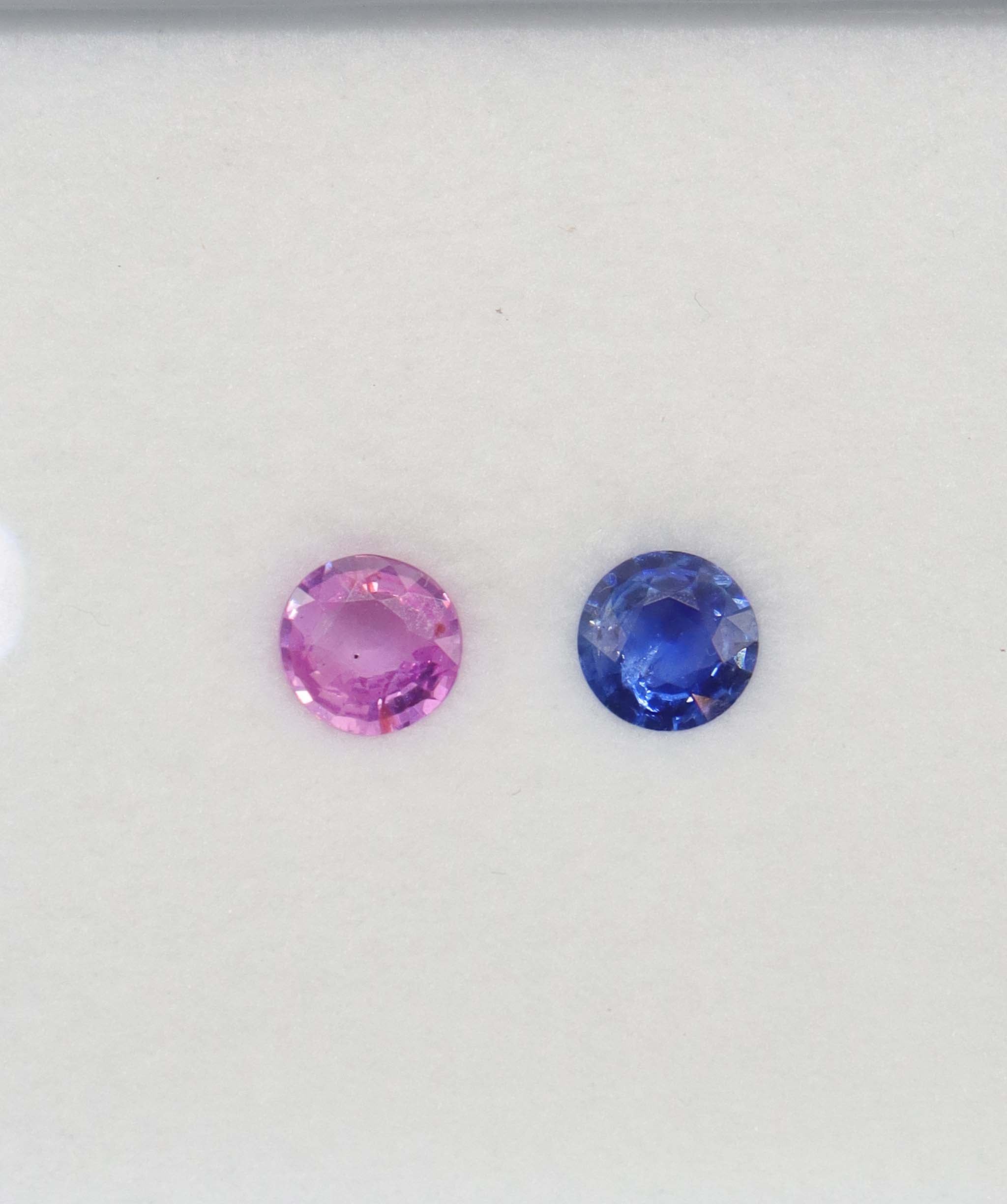 Luxury Promise 1.94CTNATURALLY HEATED BLUE & PINK SAPPHIRES ( PAI MS 9056