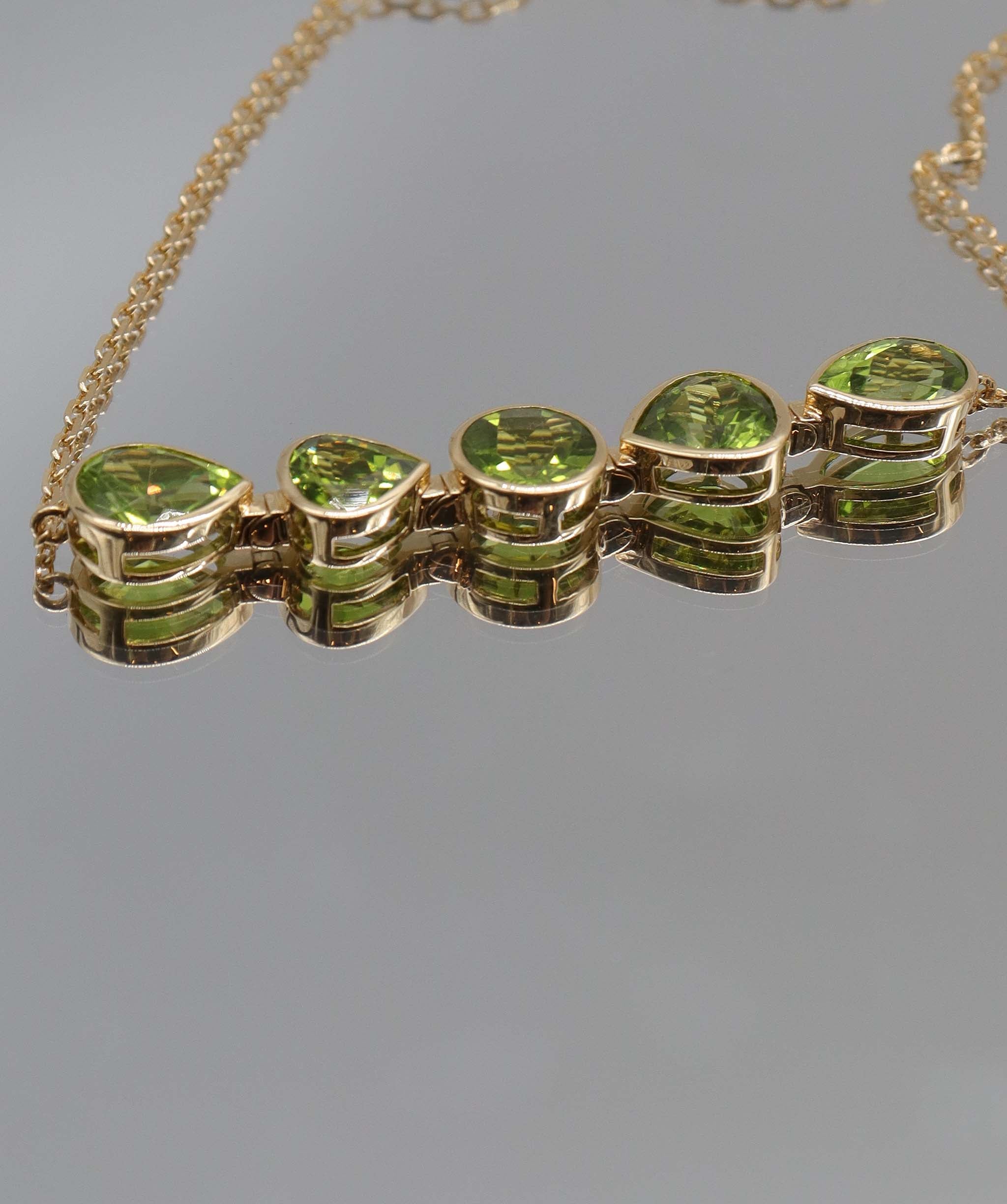 Luxury Promise 10.04ct Peridot YG Necklace/Choker DXBS5612