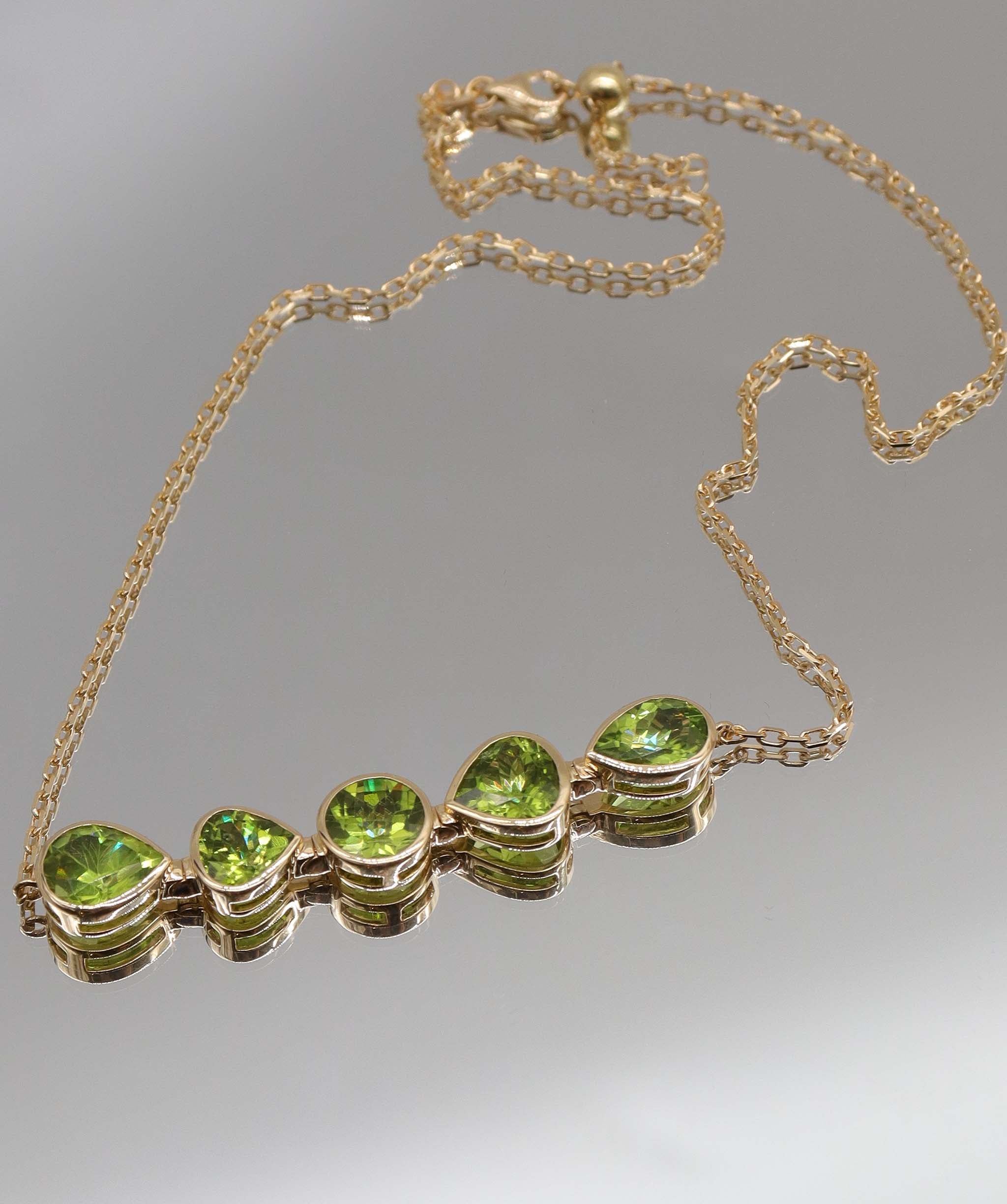 Luxury Promise 10.04ct Peridot YG Necklace/Choker DXBS5612