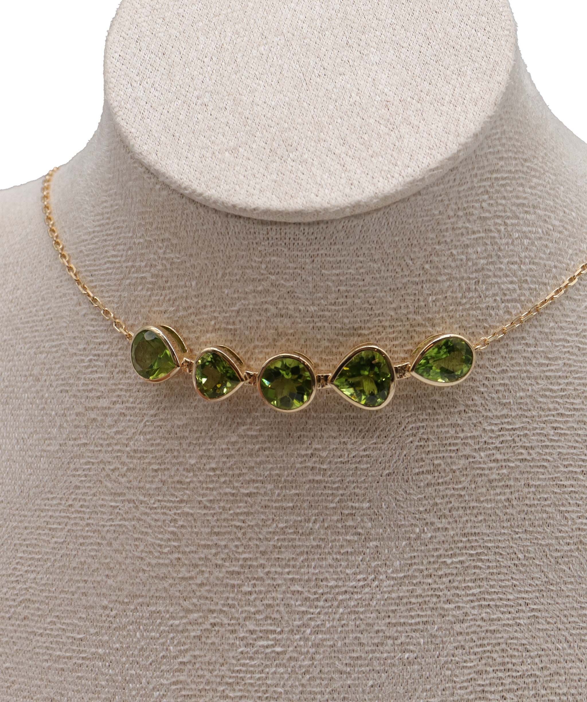 Luxury Promise 10.04ct Peridot YG Necklace/Choker DXBS5612