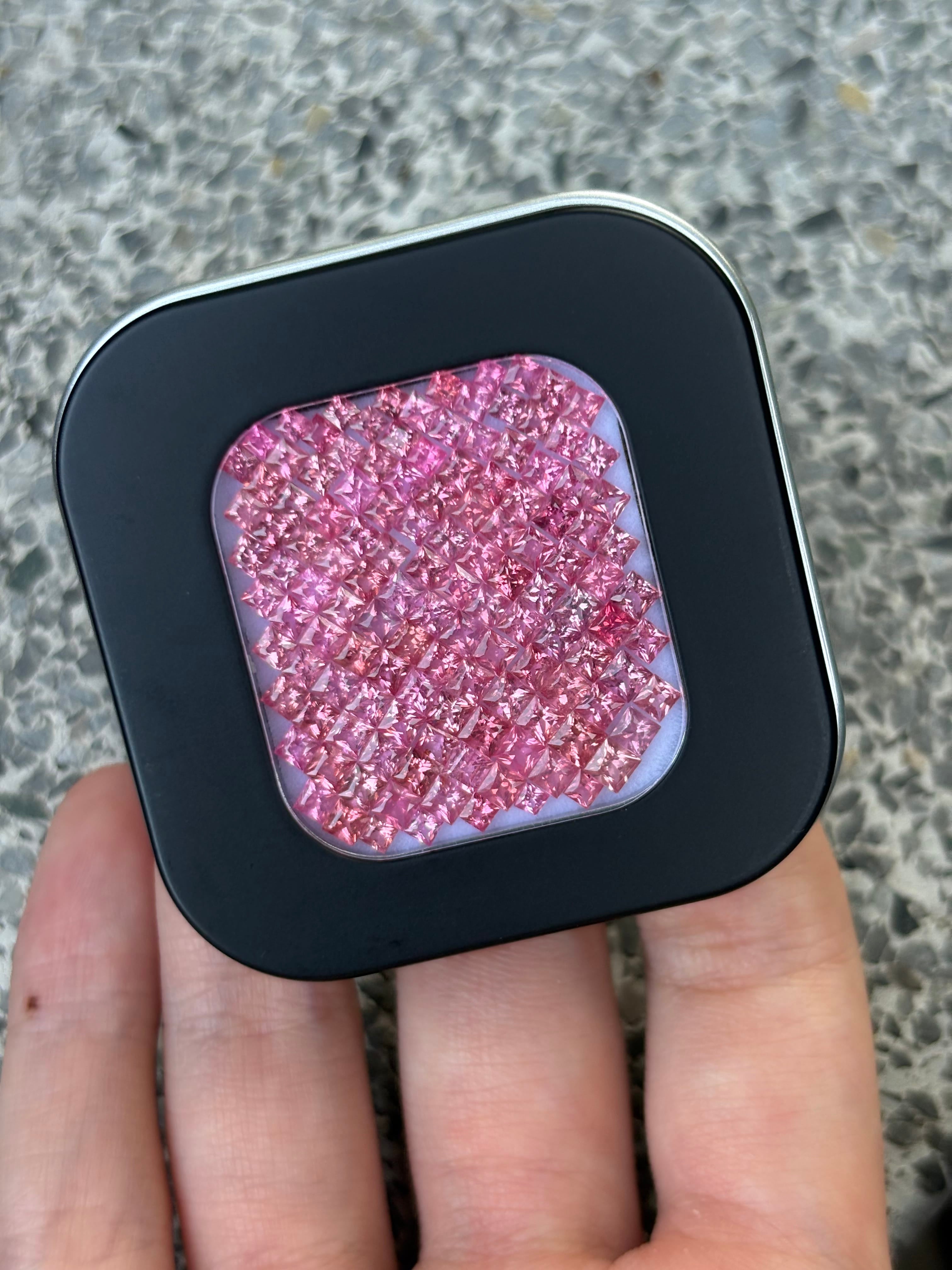 Luxury Promise 11.38ct Neon Spinel Princess Set (2-2.5mm) DXBCS3887